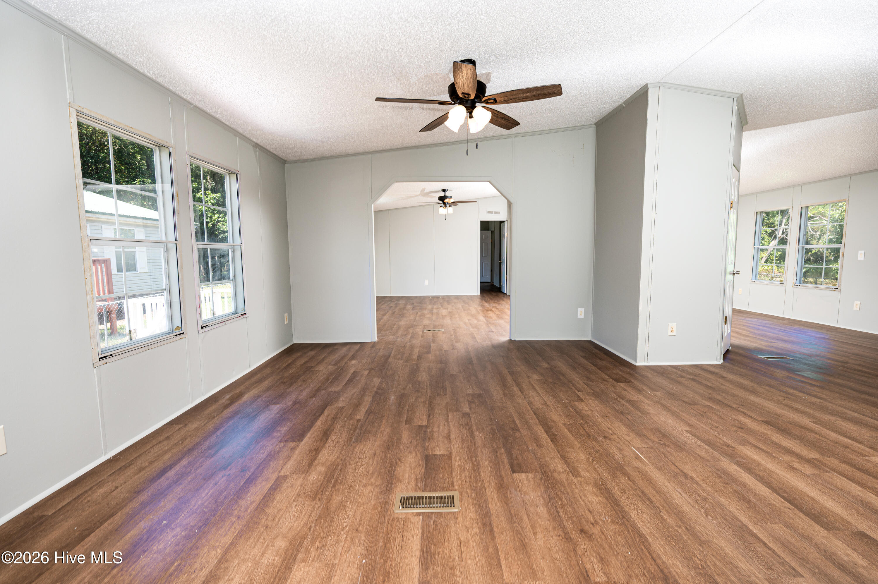 2202 Chestnut Avenue Property Photo 25