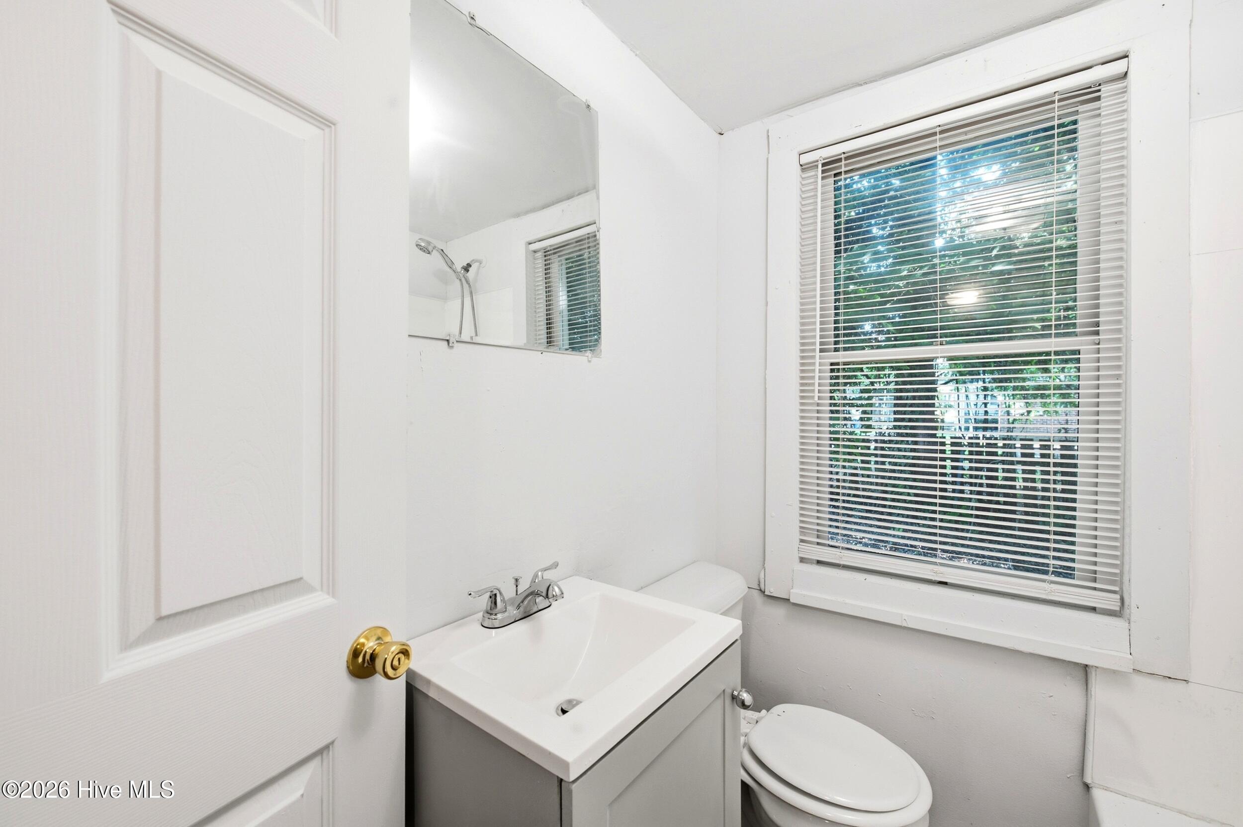 922 Dock Street Property Photo 15