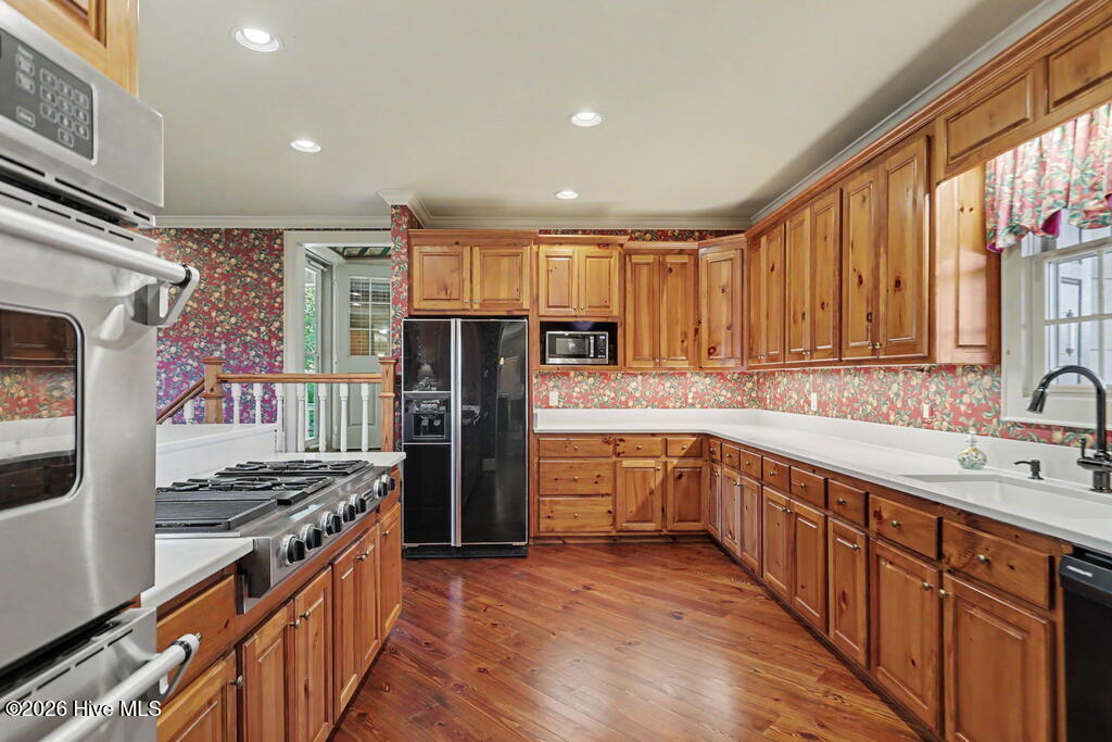 1035 Summit Way Property Photo 14