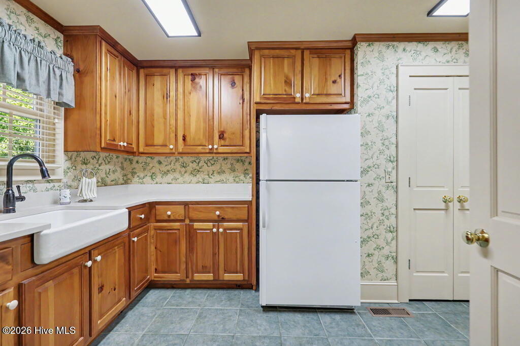 1035 Summit Way Property Photo 18