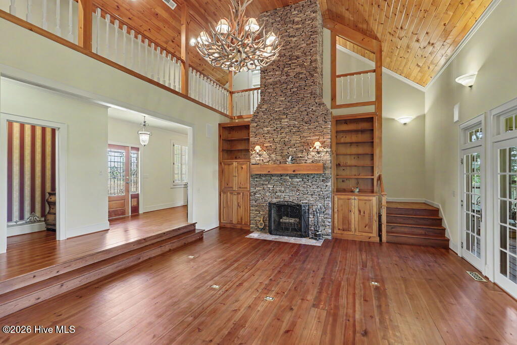 1035 Summit Way Property Photo 23