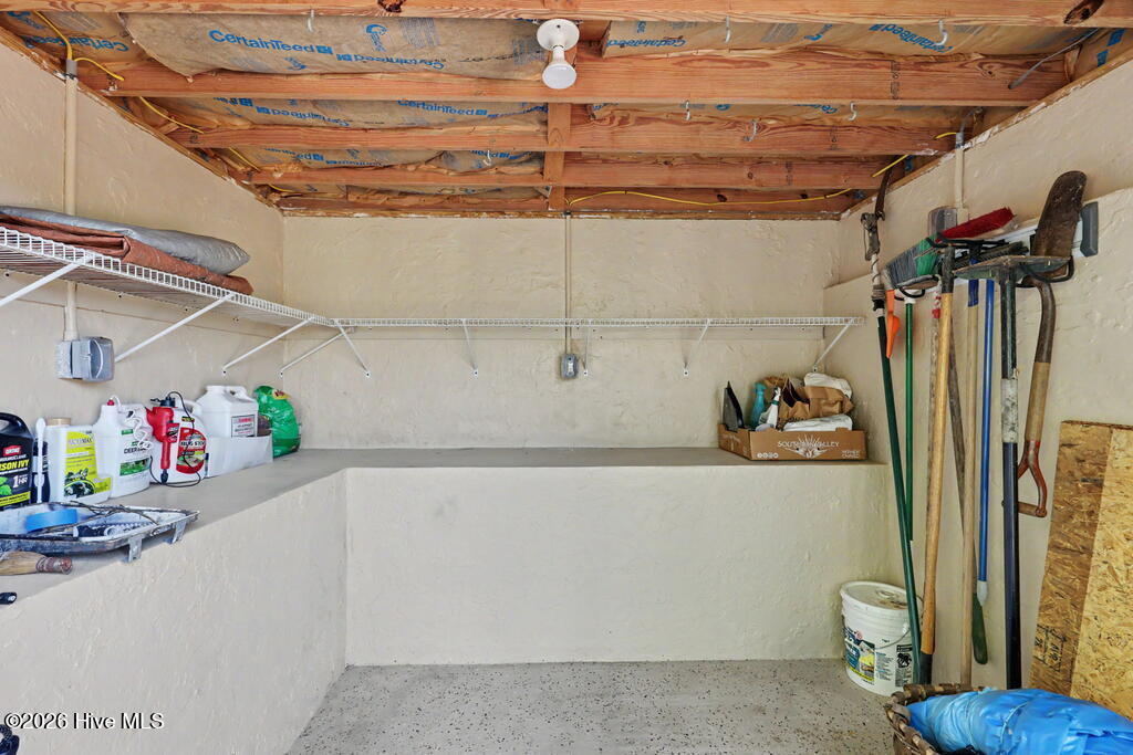 1035 Summit Way Property Photo 54