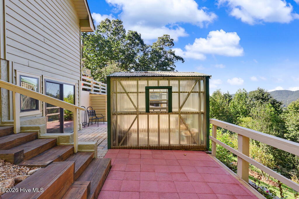 1035 Summit Way Property Photo 55