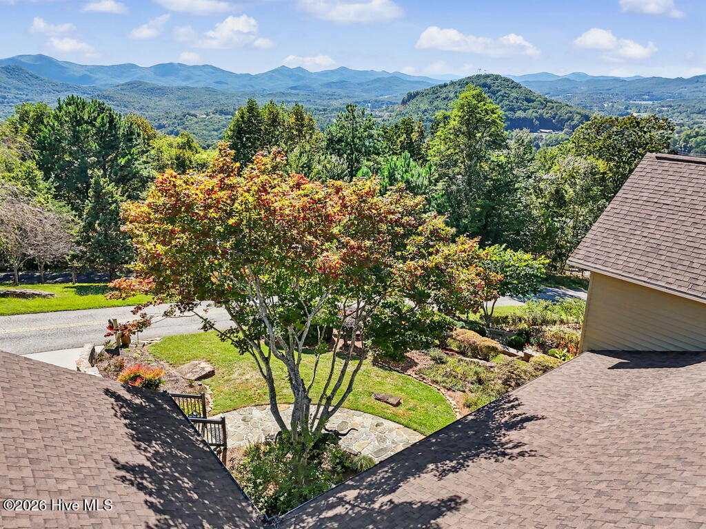 1035 Summit Way Property Photo 62