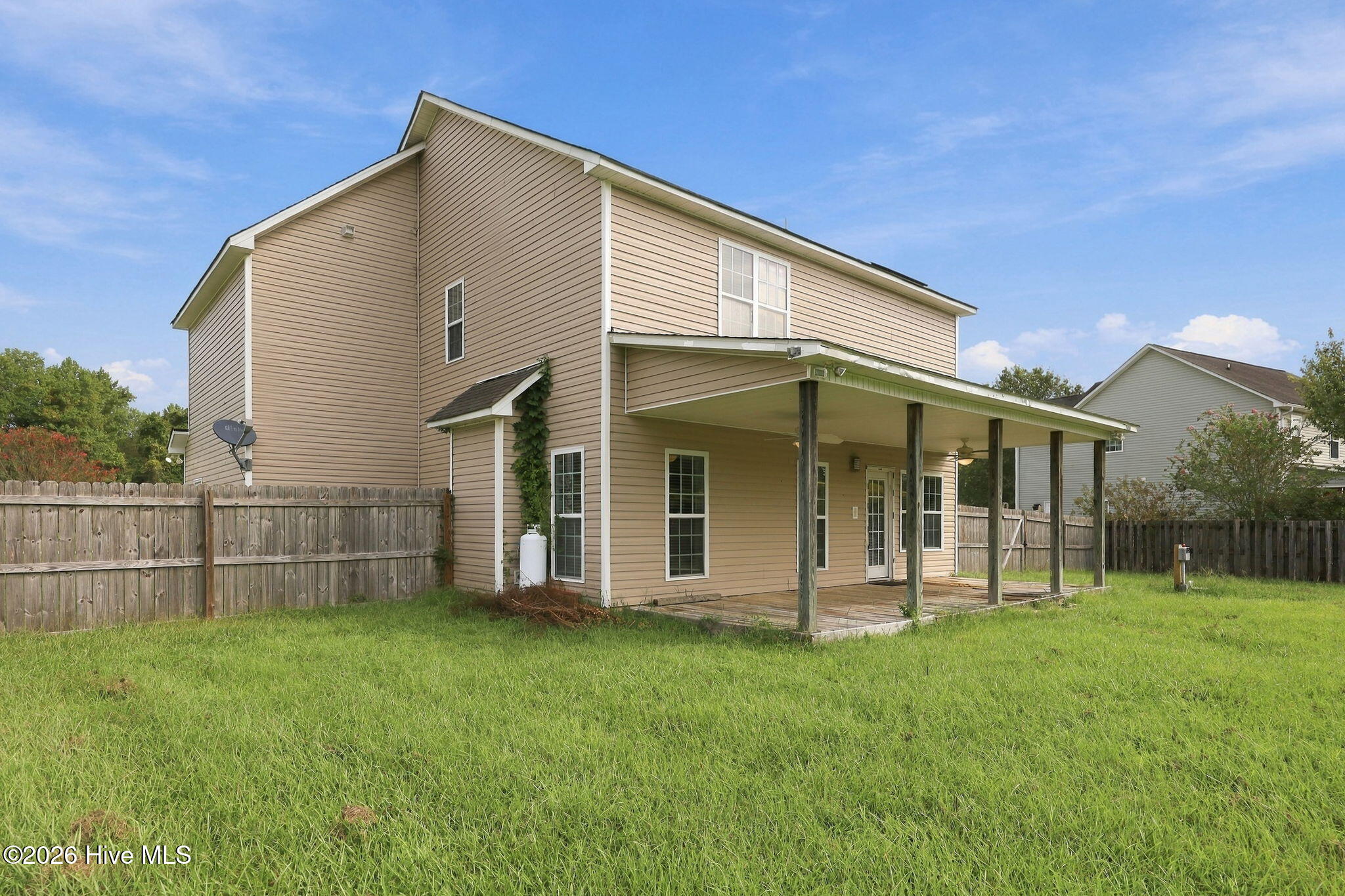 116 Spring Leaf Lane Property Photo 6