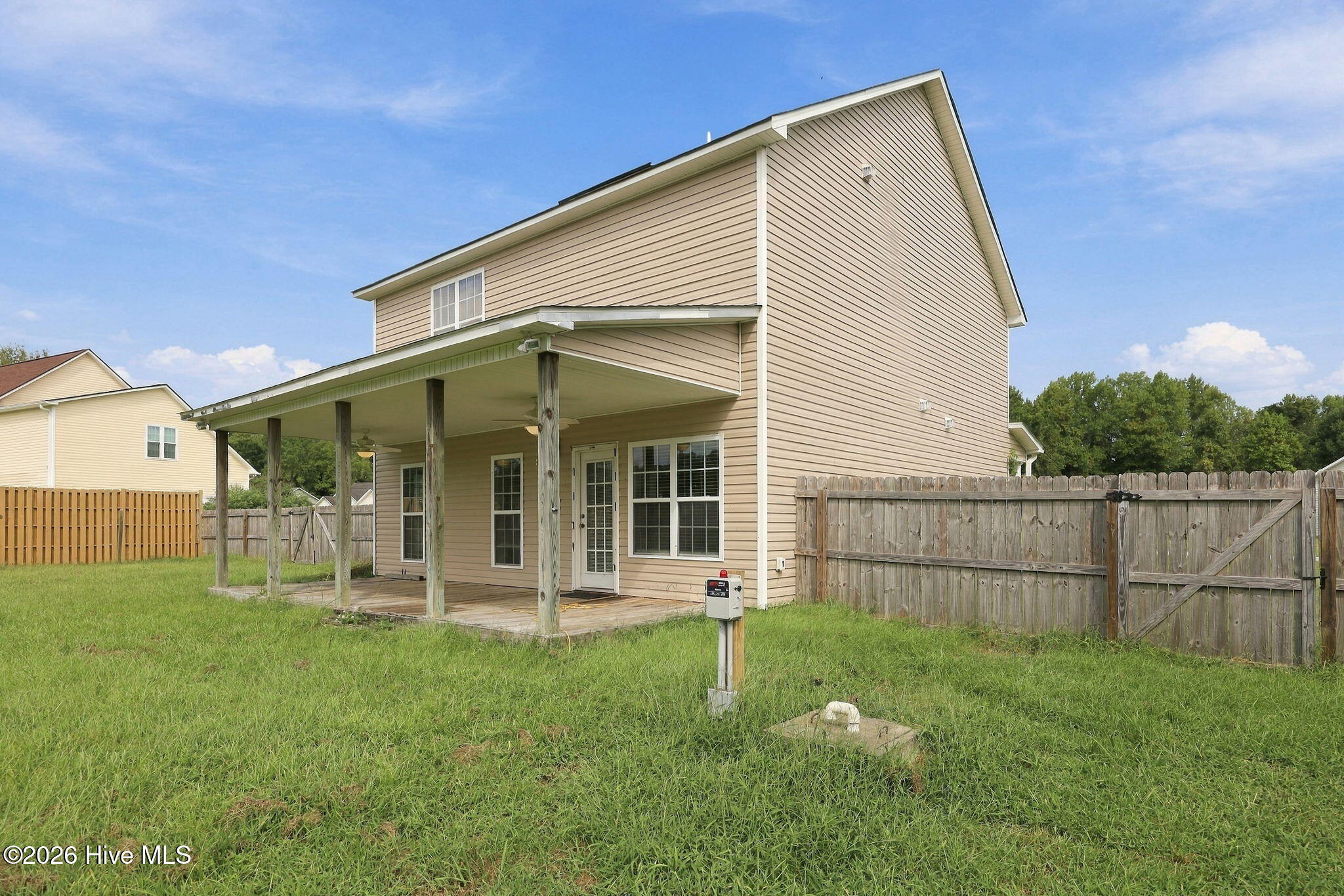 116 Spring Leaf Lane Property Photo 7
