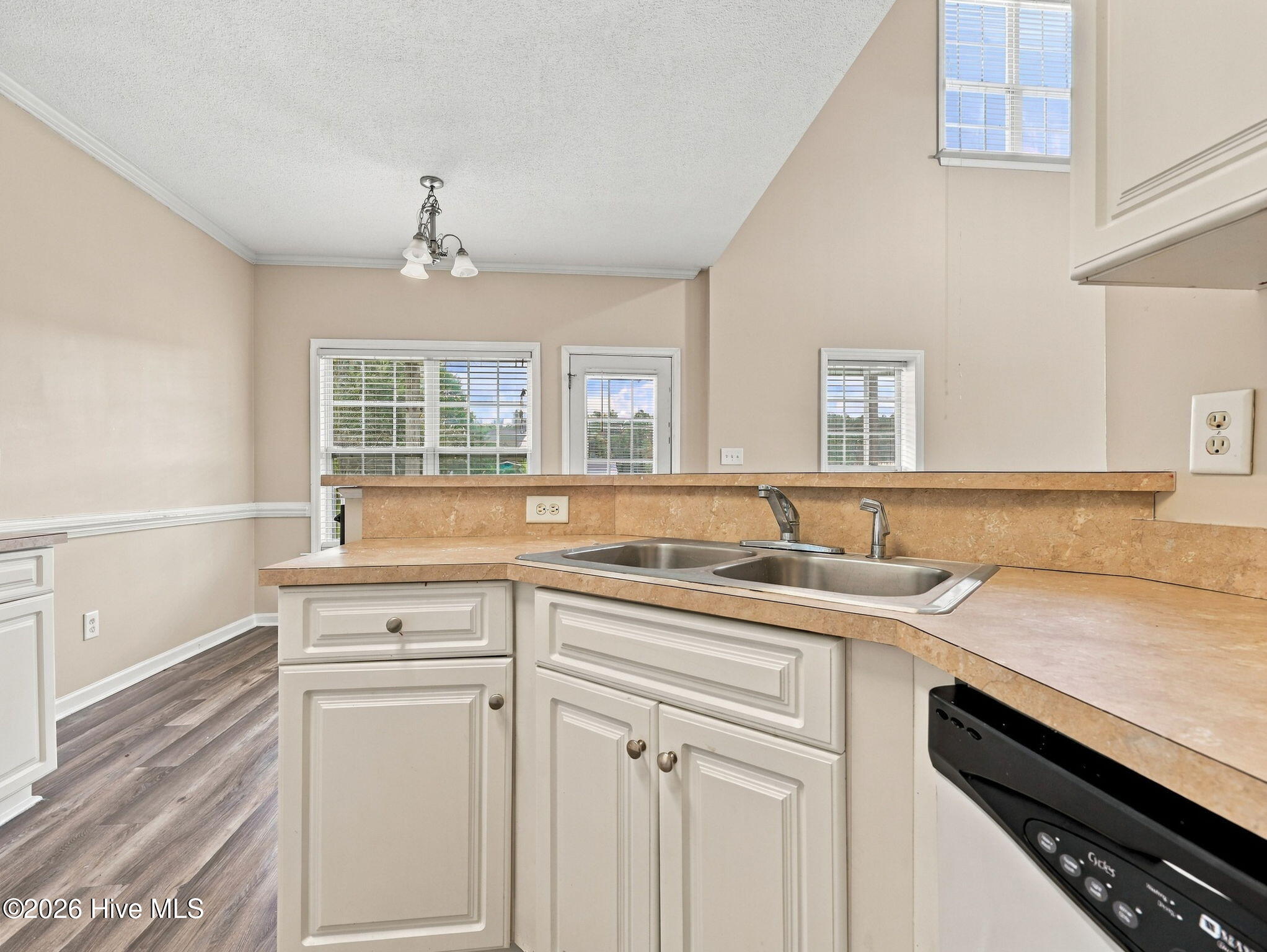 116 Spring Leaf Lane Property Photo 27