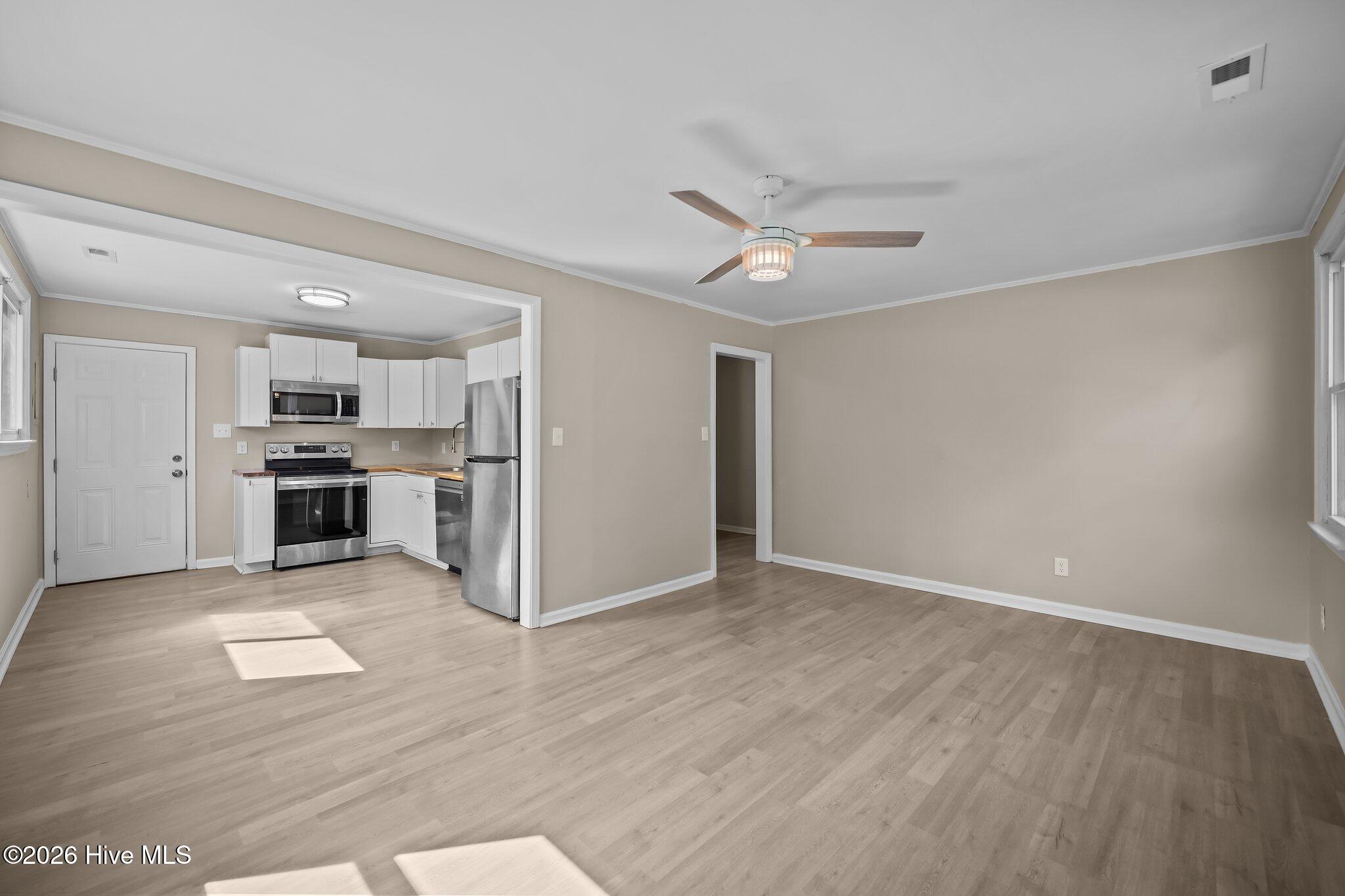 103 Robin Road Property Photo 7