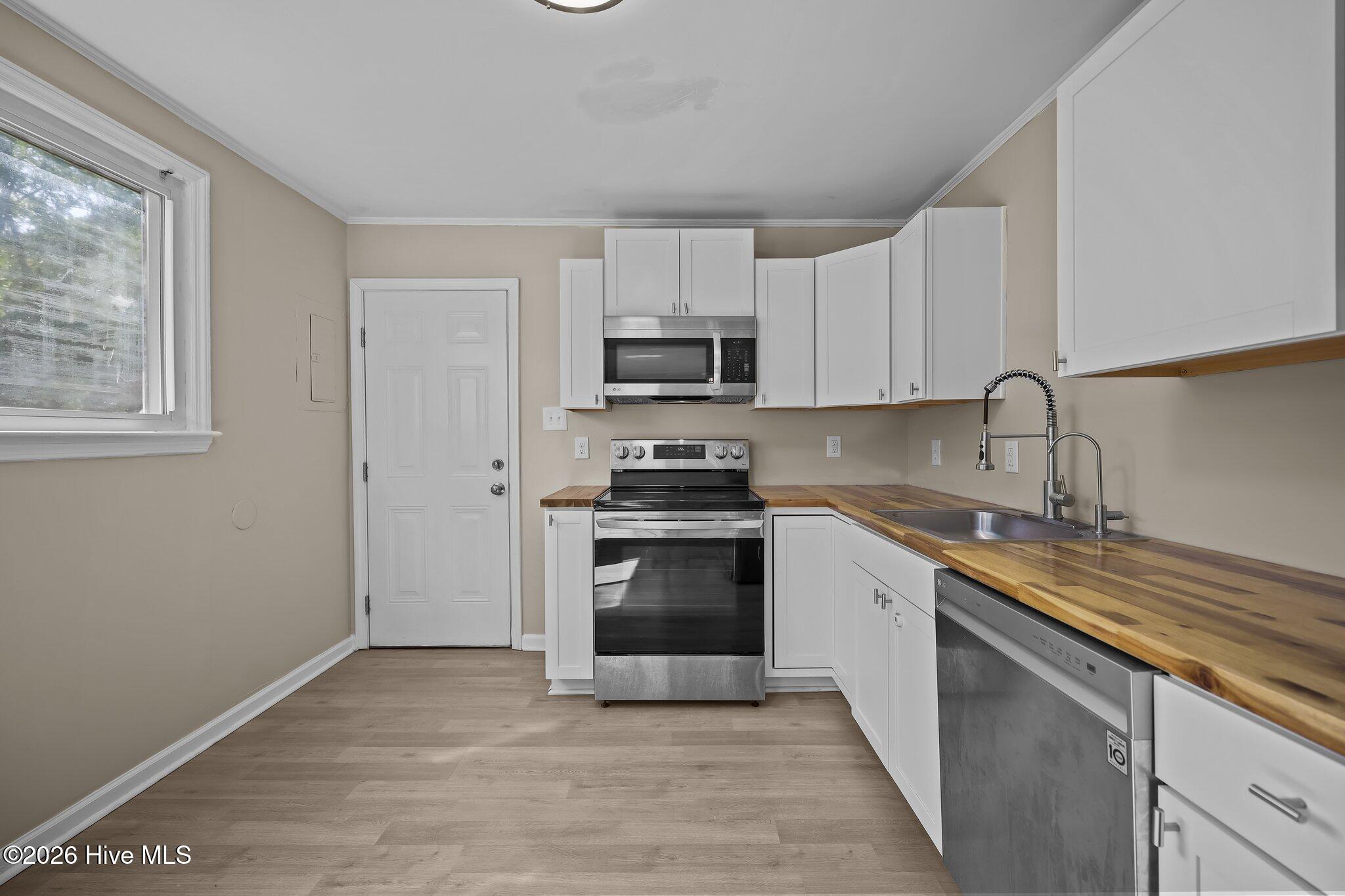 103 Robin Road Property Photo 11
