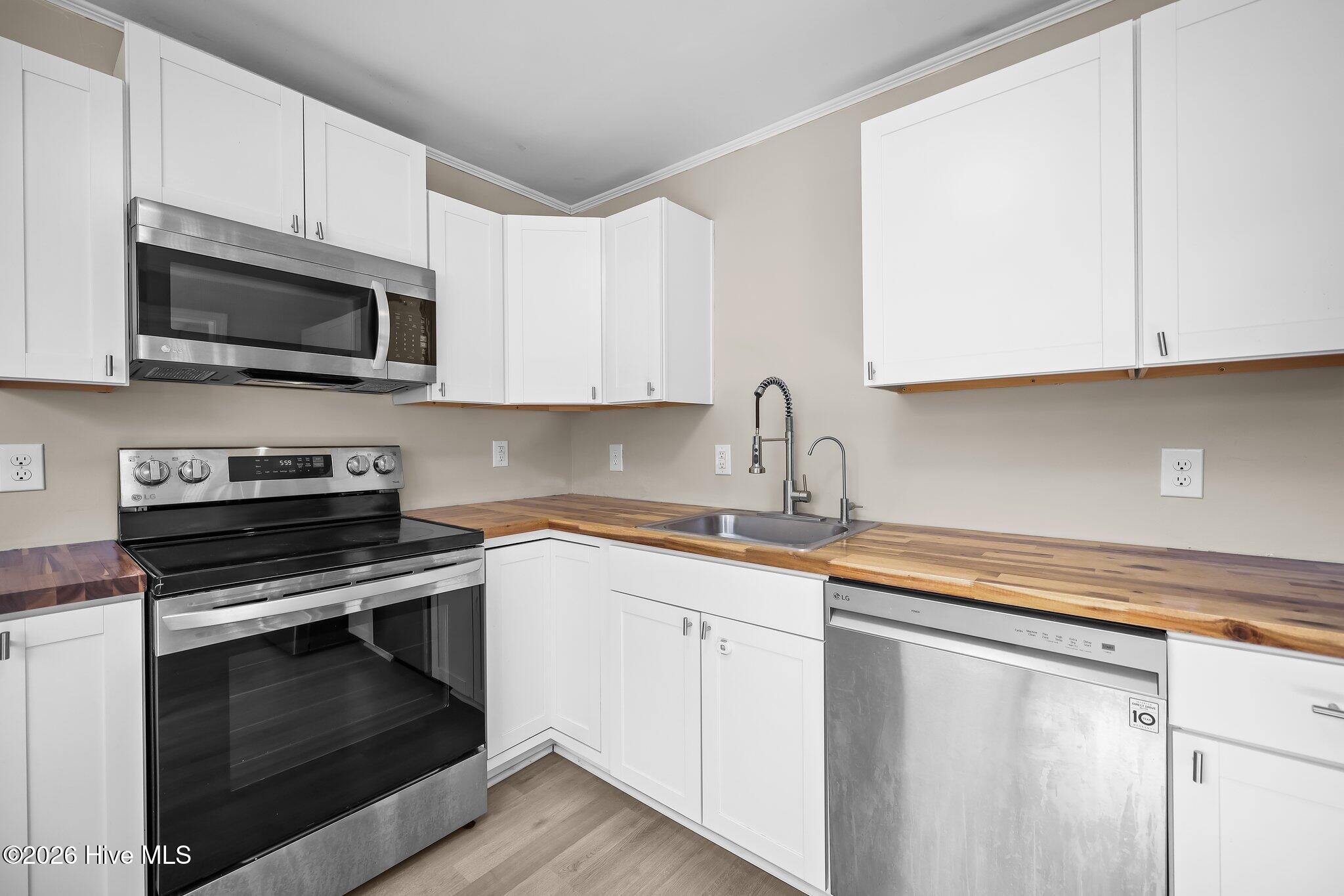 103 Robin Road Property Photo 13