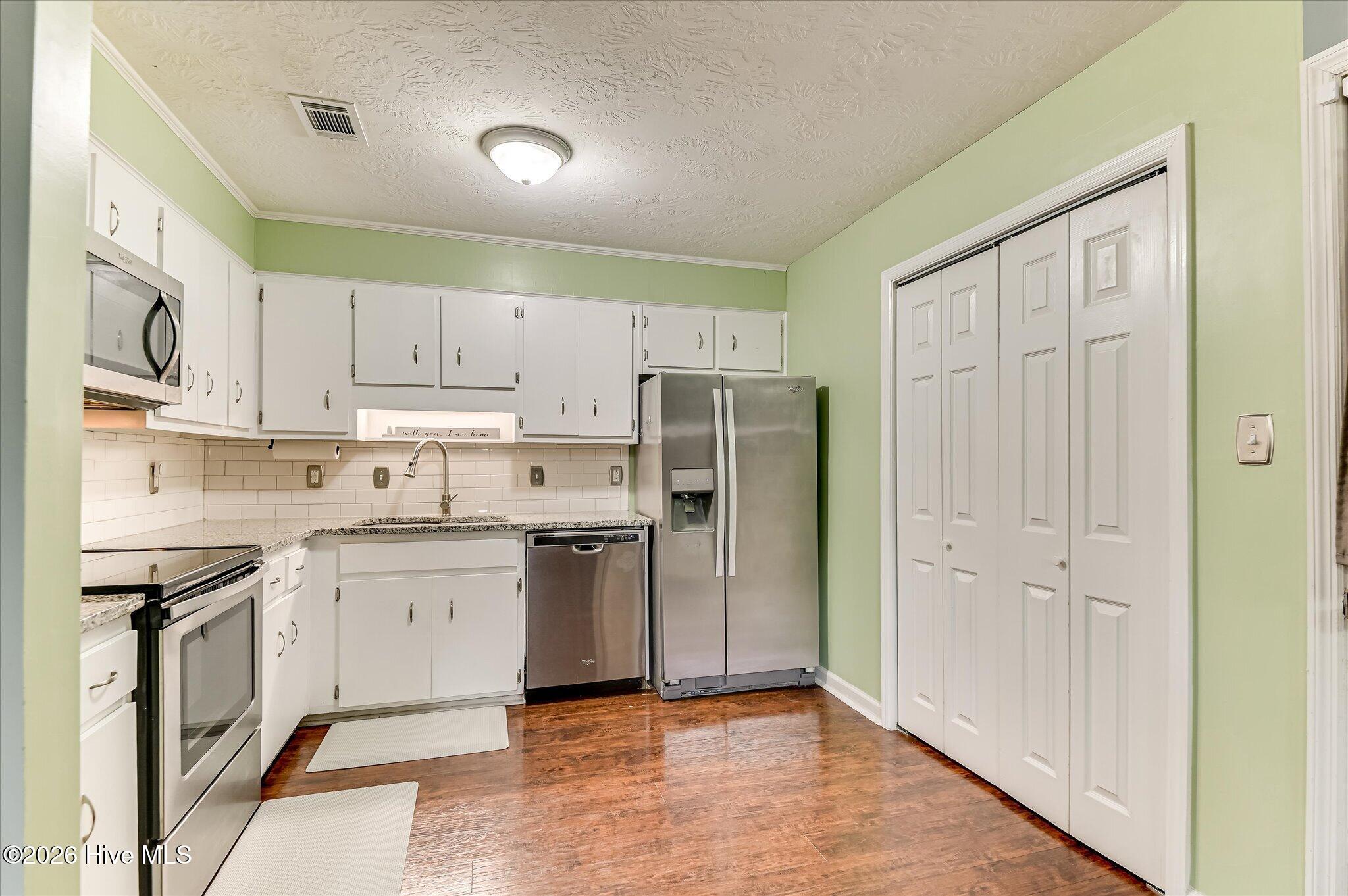 344 Marshall Street Property Photo 14