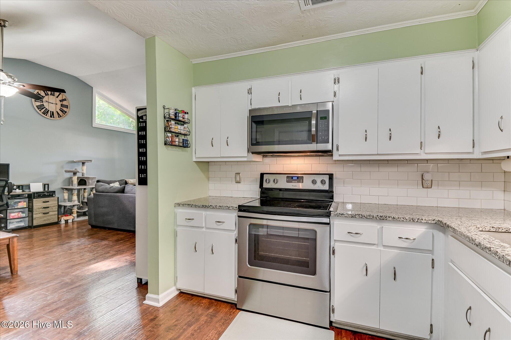 344 Marshall Street Property Photo 17