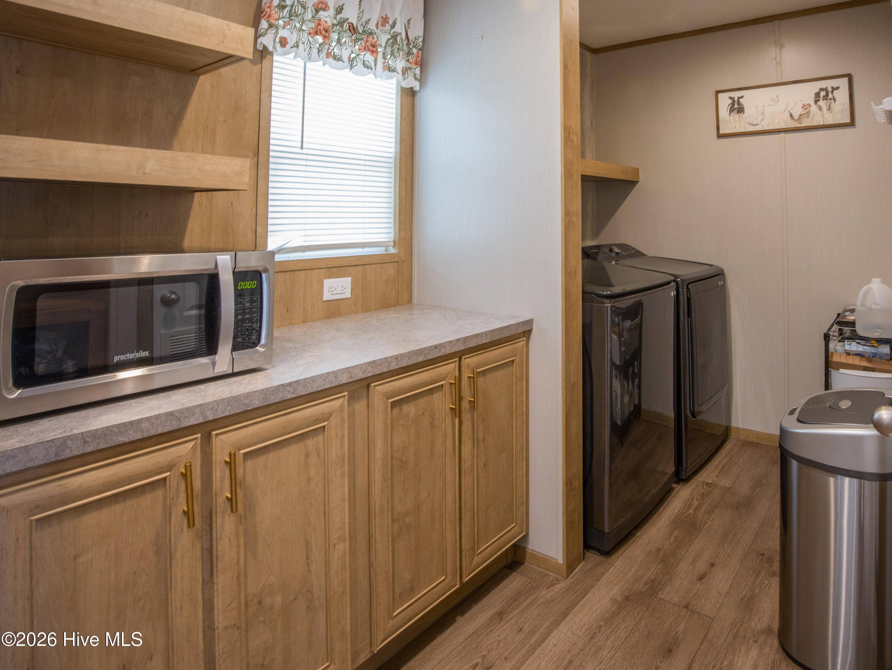 107 Lori Lane Property Photo 7