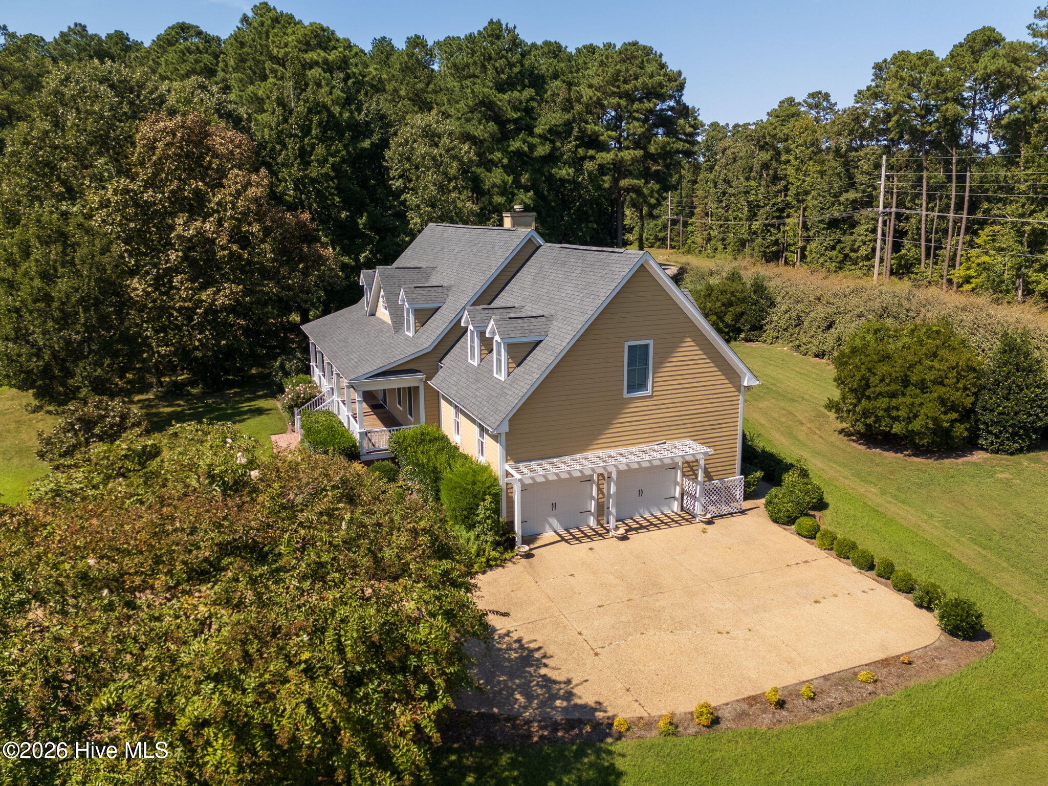 147 Lakeside Drive Property Photo 3