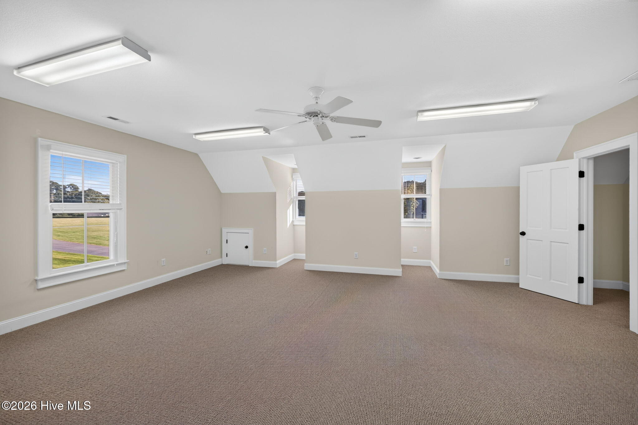 147 Lakeside Drive Property Photo 23