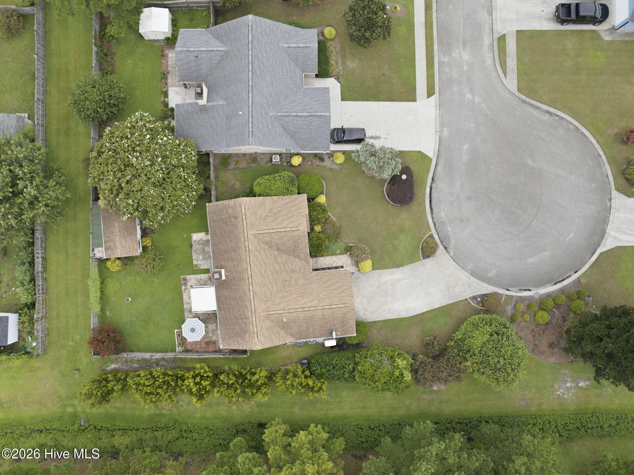 320 Smallwood Court Property Photo 9