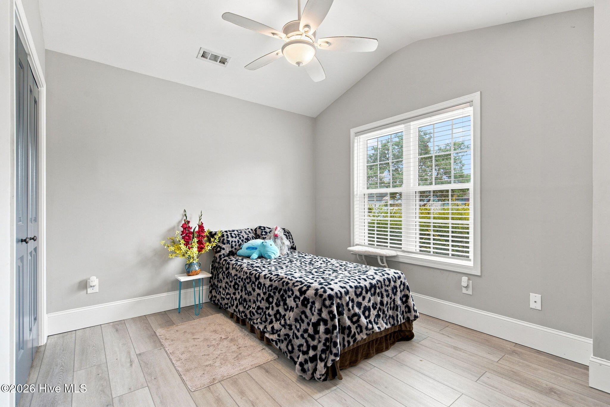 320 Smallwood Court Property Photo 18