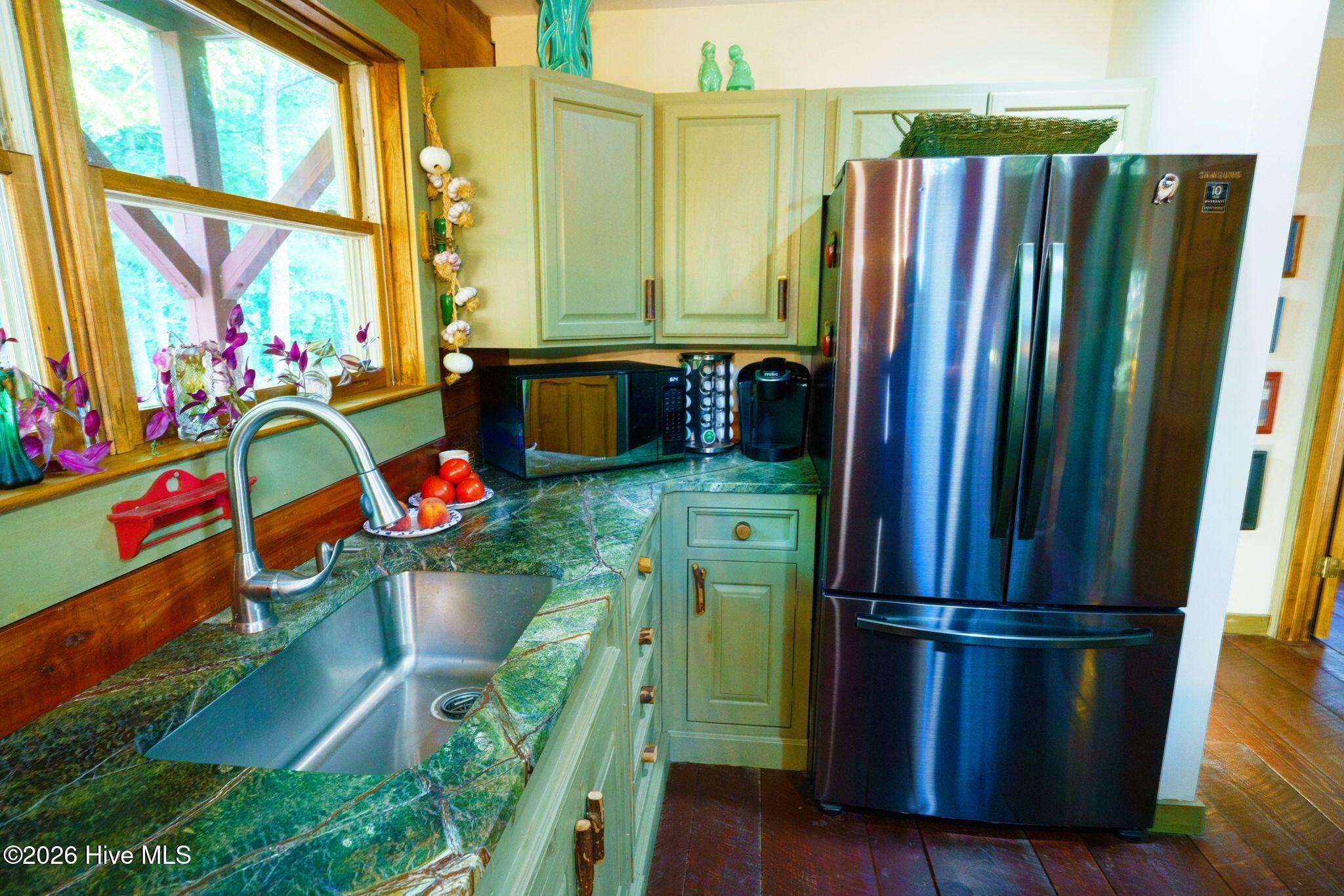 1300 Timberwood Drive Property Photo 22