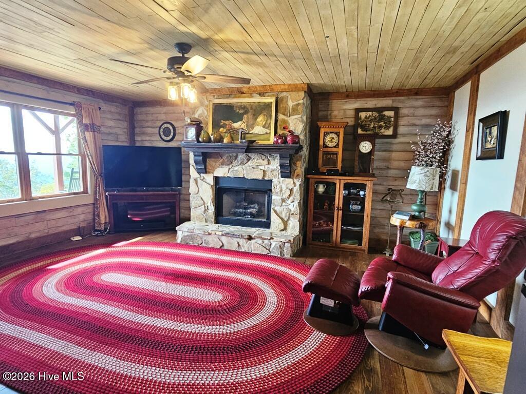 1300 Timberwood Drive Property Photo 99