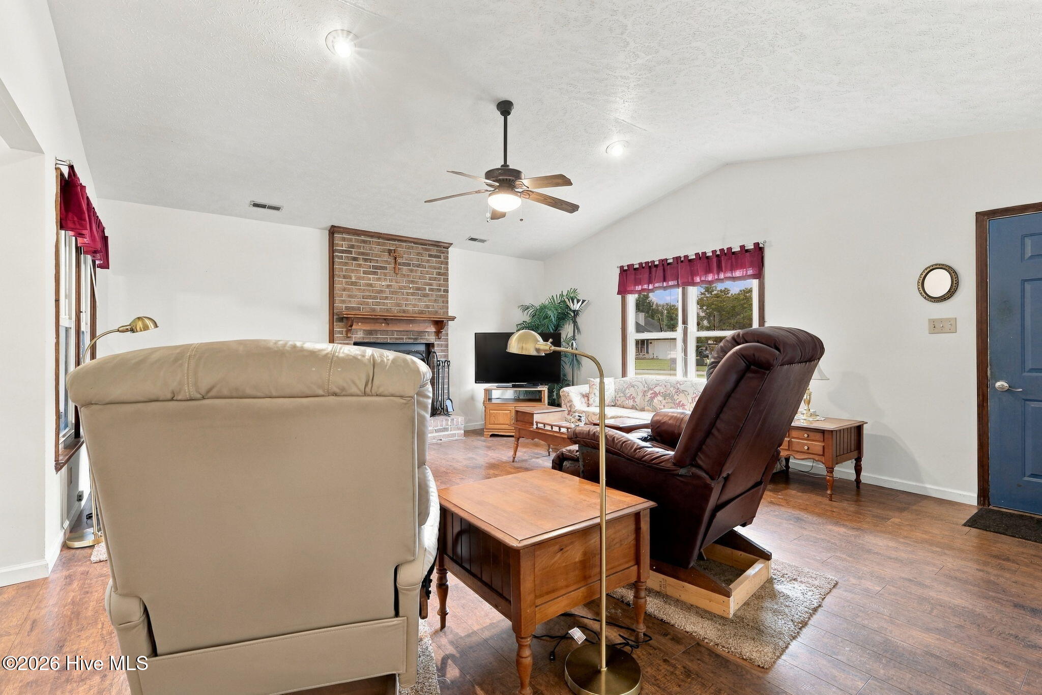 602 Farm Court Property Photo 13