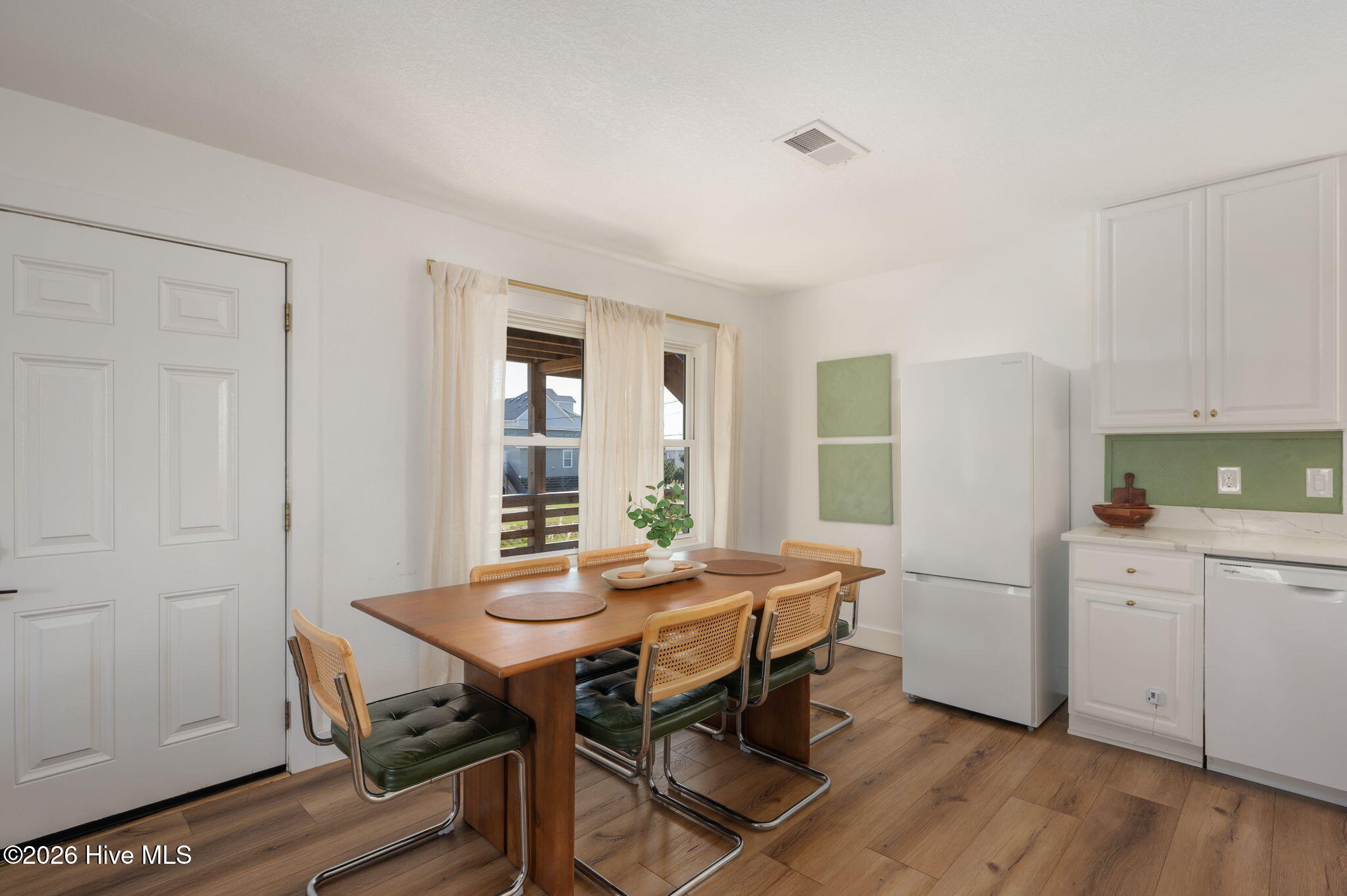 2306 Raymond Avenue Property Photo 3