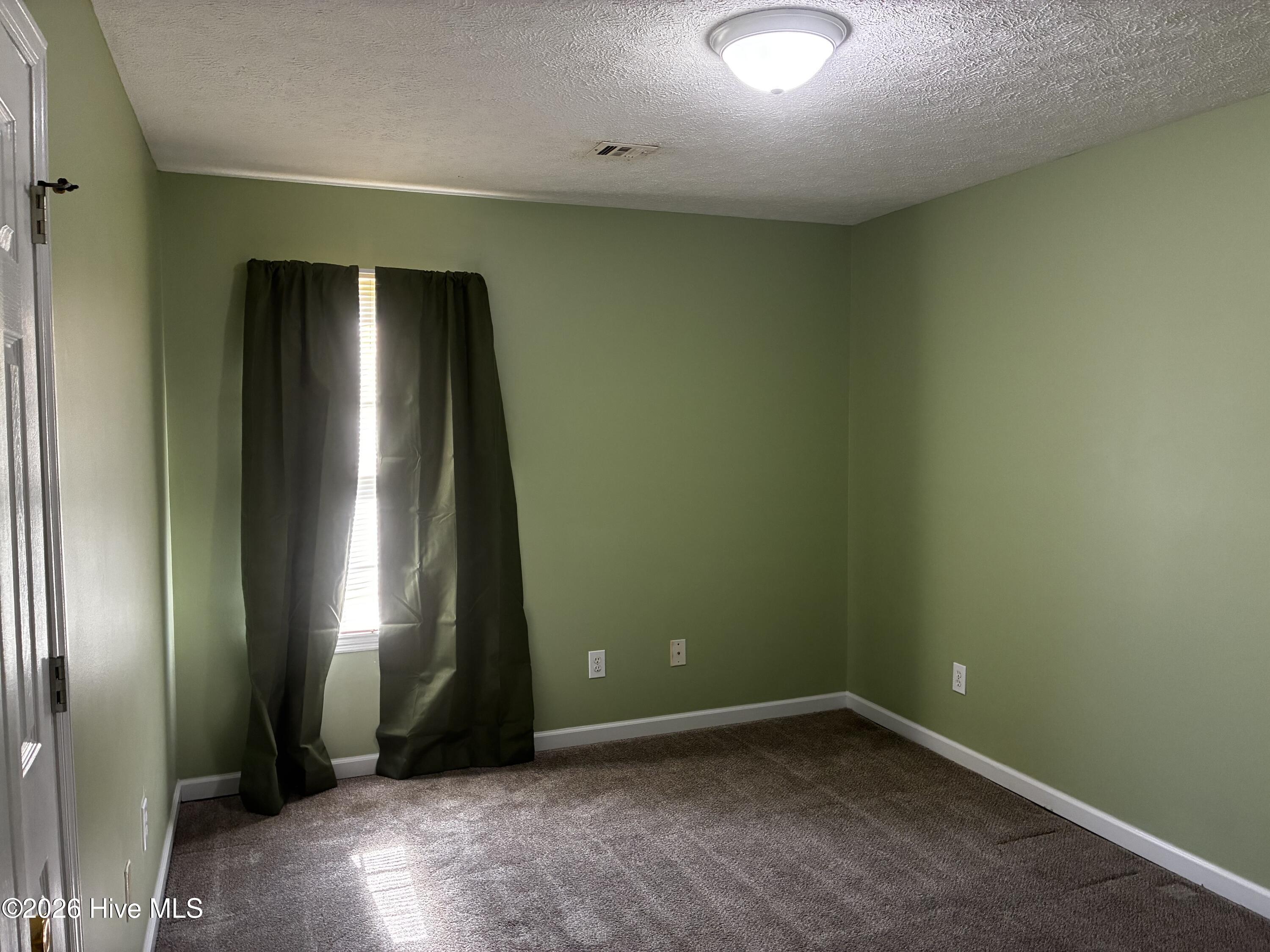 1412 Ne Huntly Circle Property Photo 7