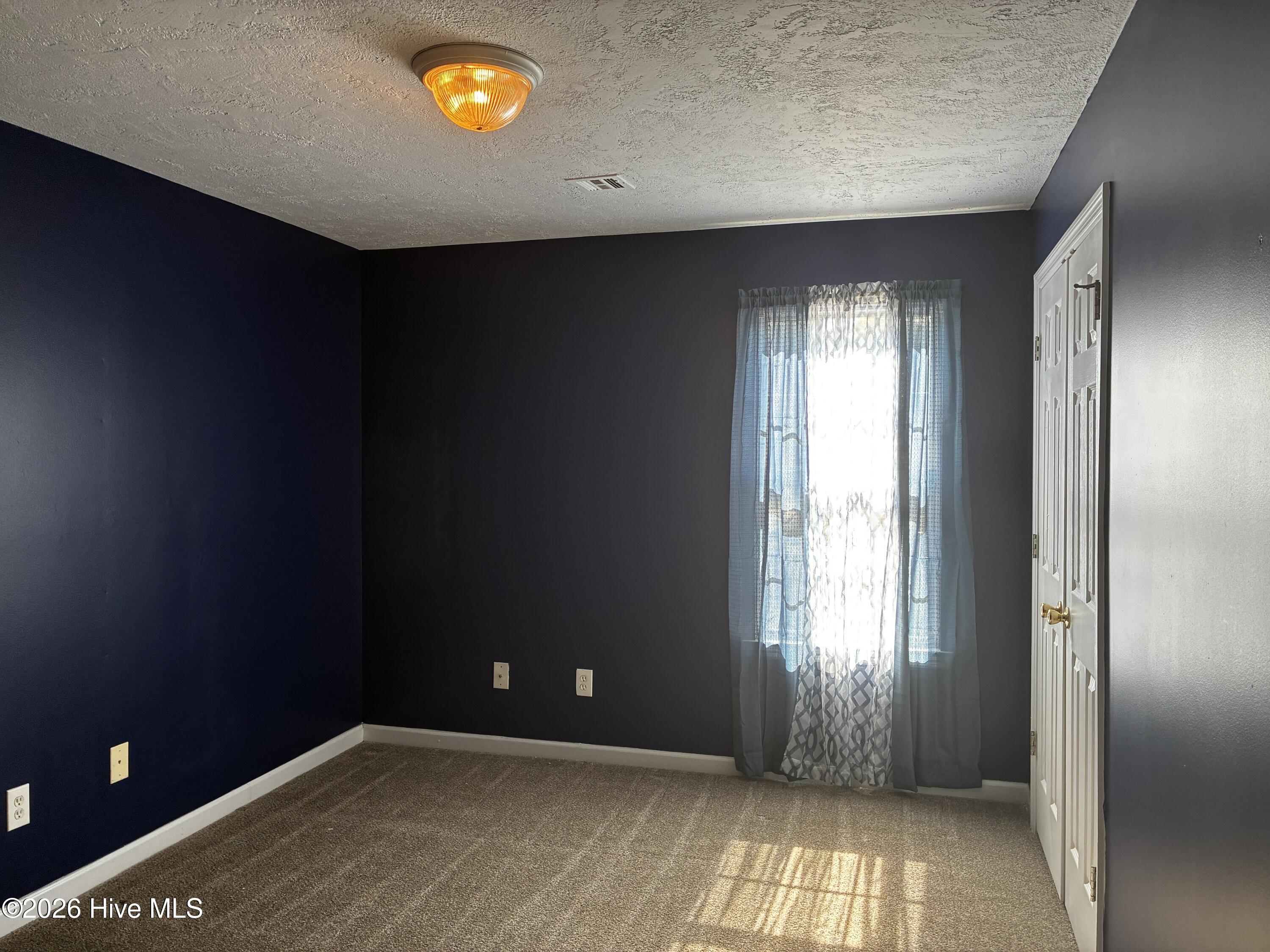 1412 Ne Huntly Circle Property Photo 8