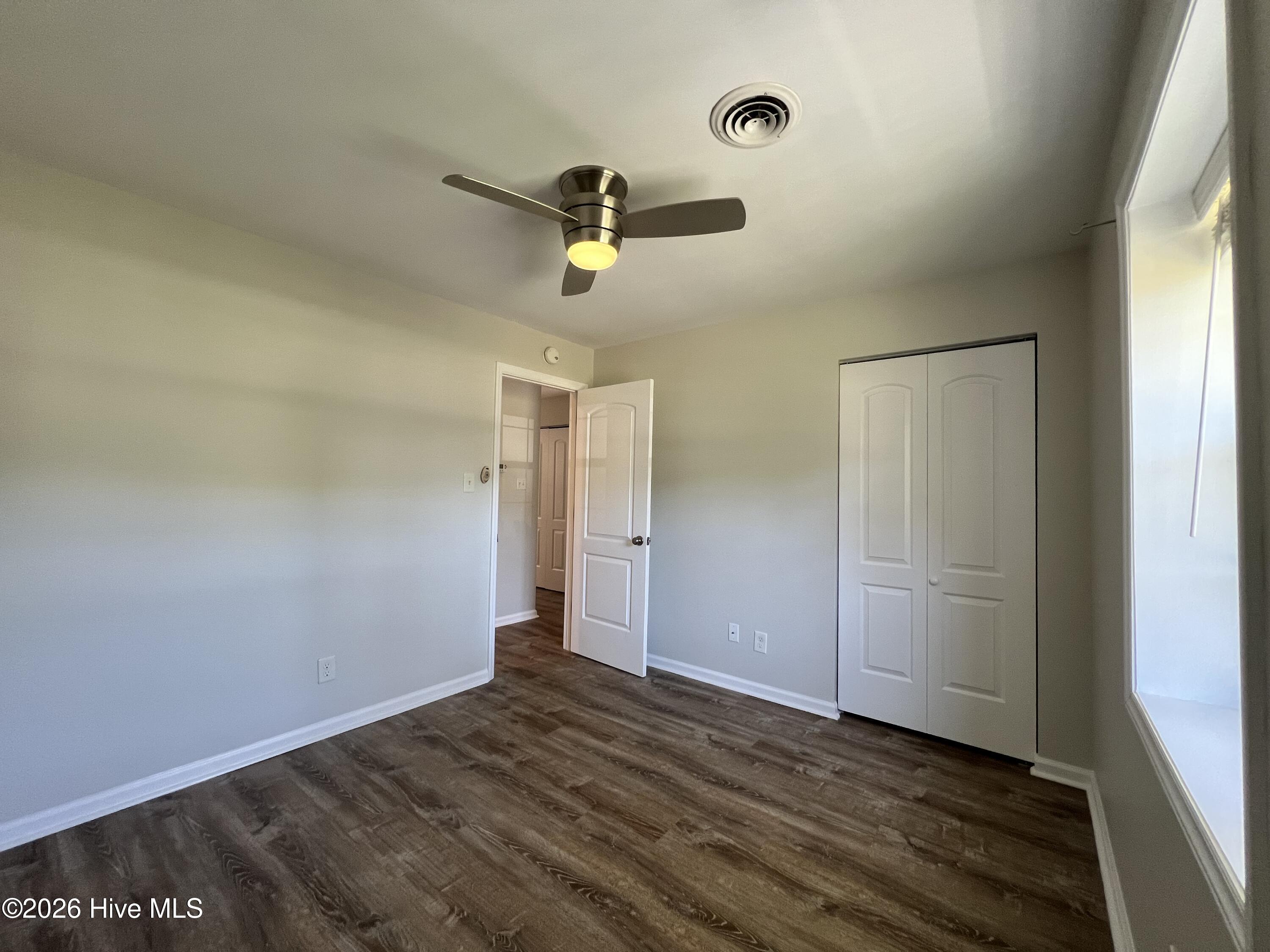 1093 Harbor Drive Sw Property Photo 10