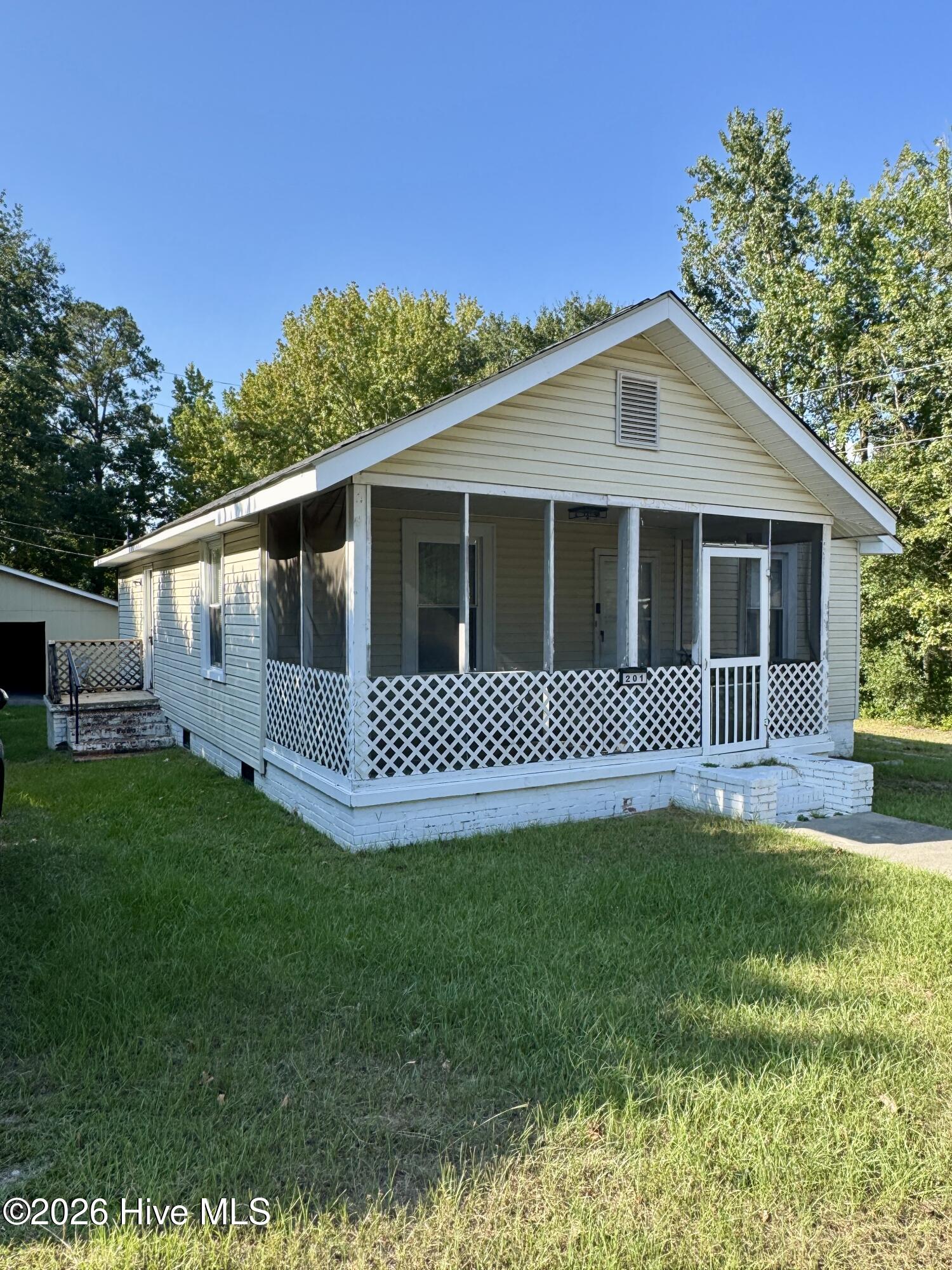 201 Aleo First Street Property Photo 1