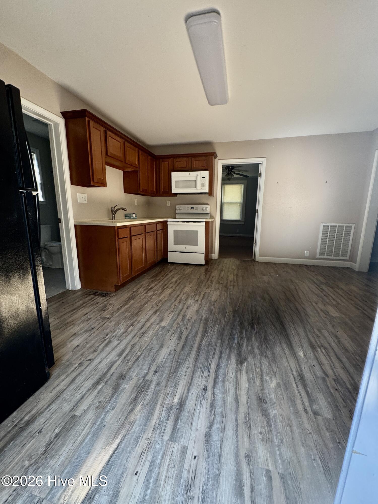 201 Aleo First Street Property Photo 11