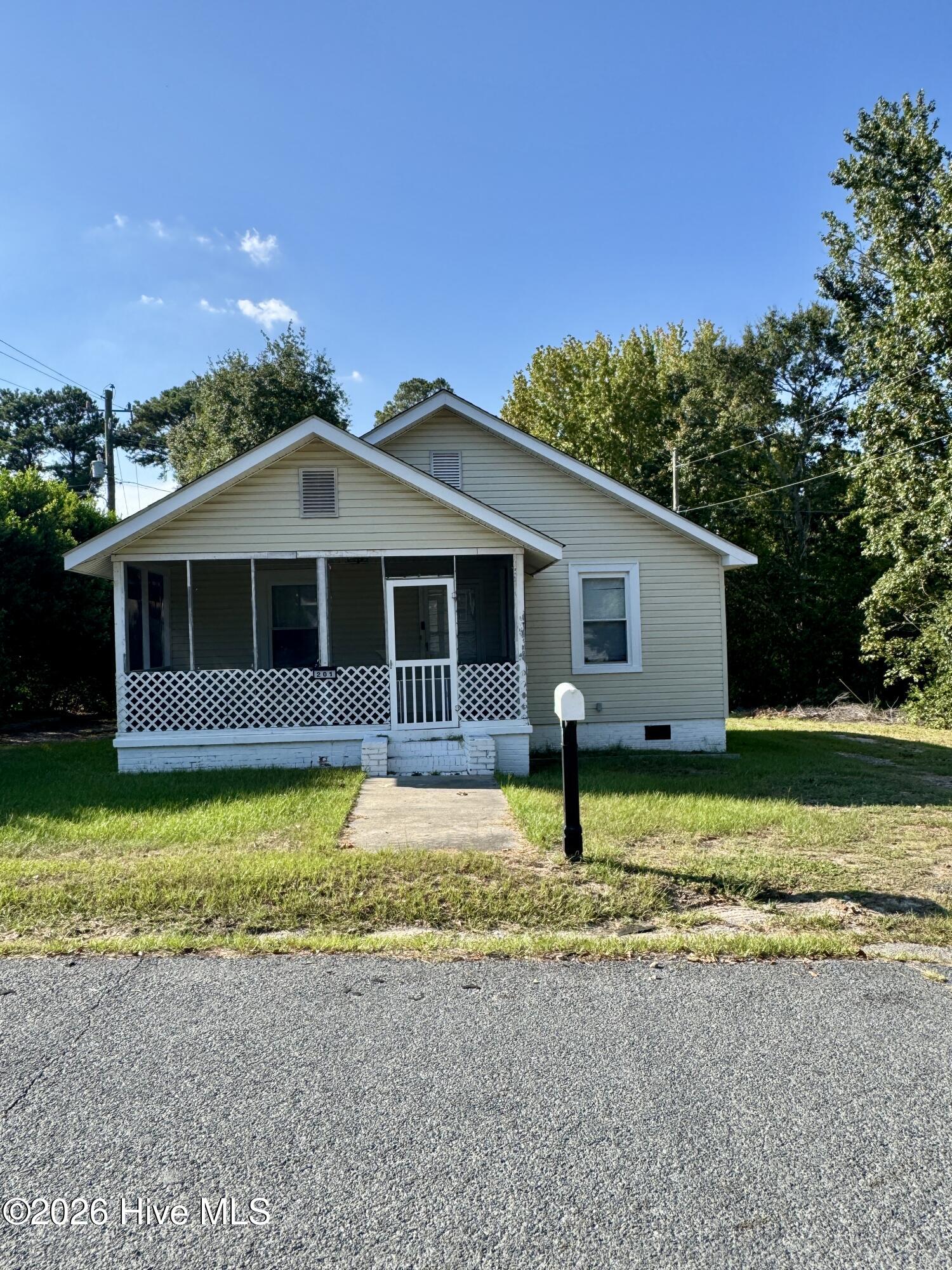 201 Aleo First Street Property Photo 14