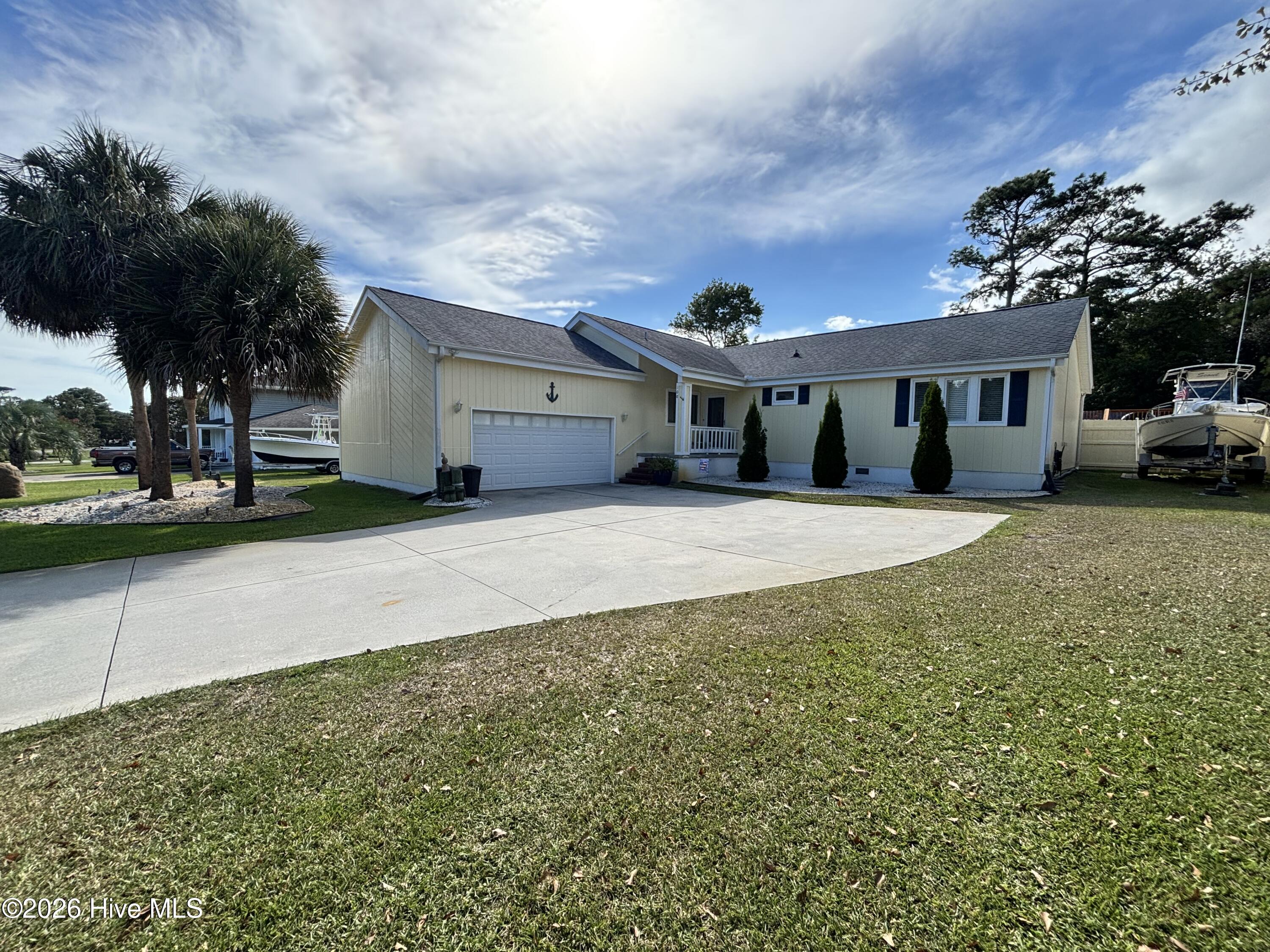 108 Gull Harbor Drive Property Photo 1