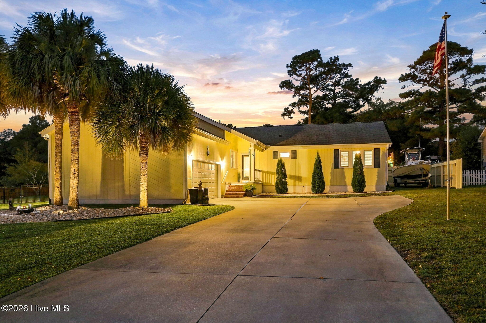 108 Gull Harbor Drive Property Photo 1