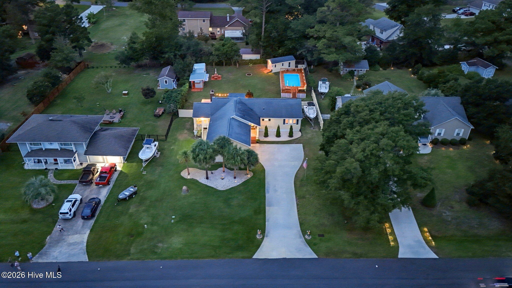 108 Gull Harbor Drive Property Photo 6