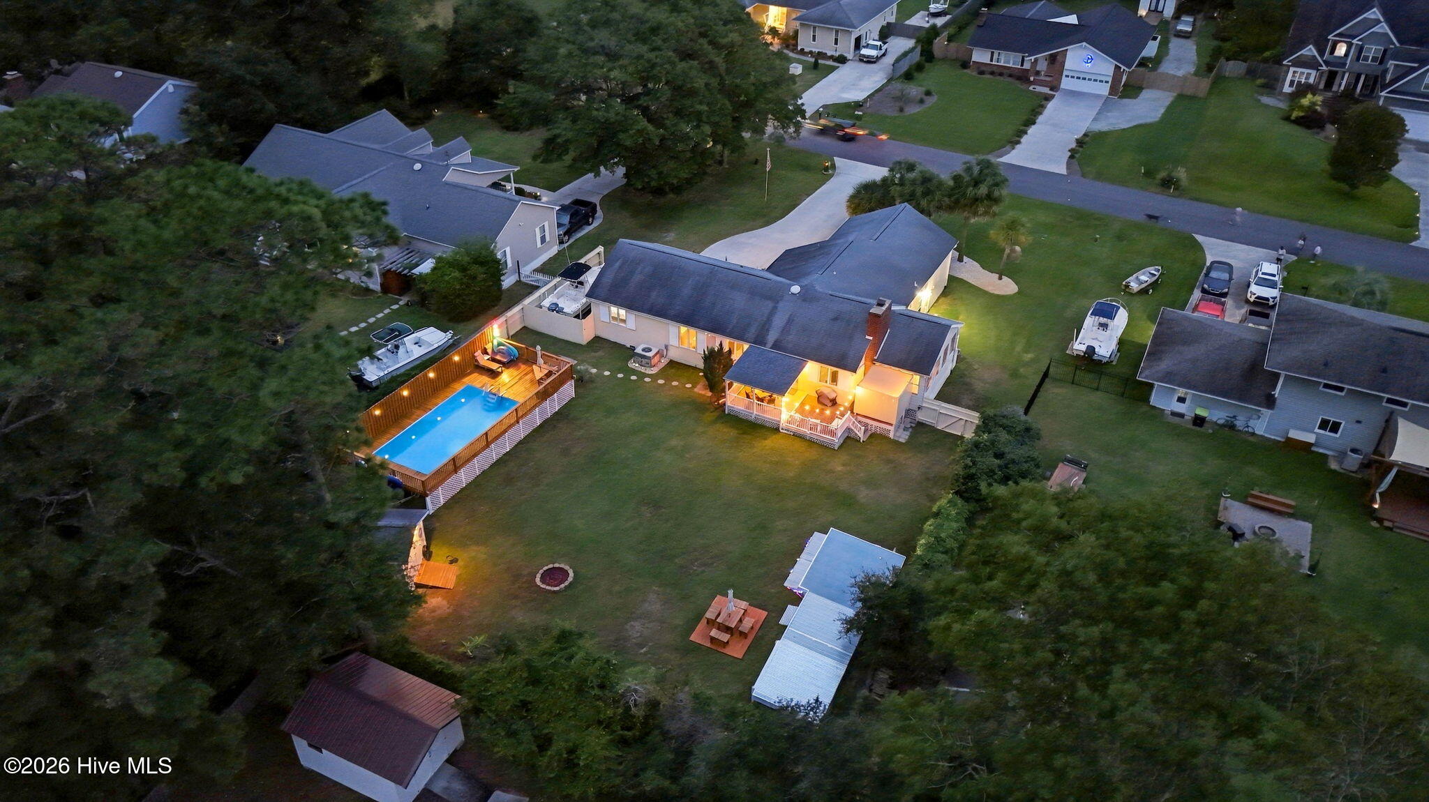 108 Gull Harbor Drive Property Photo 7