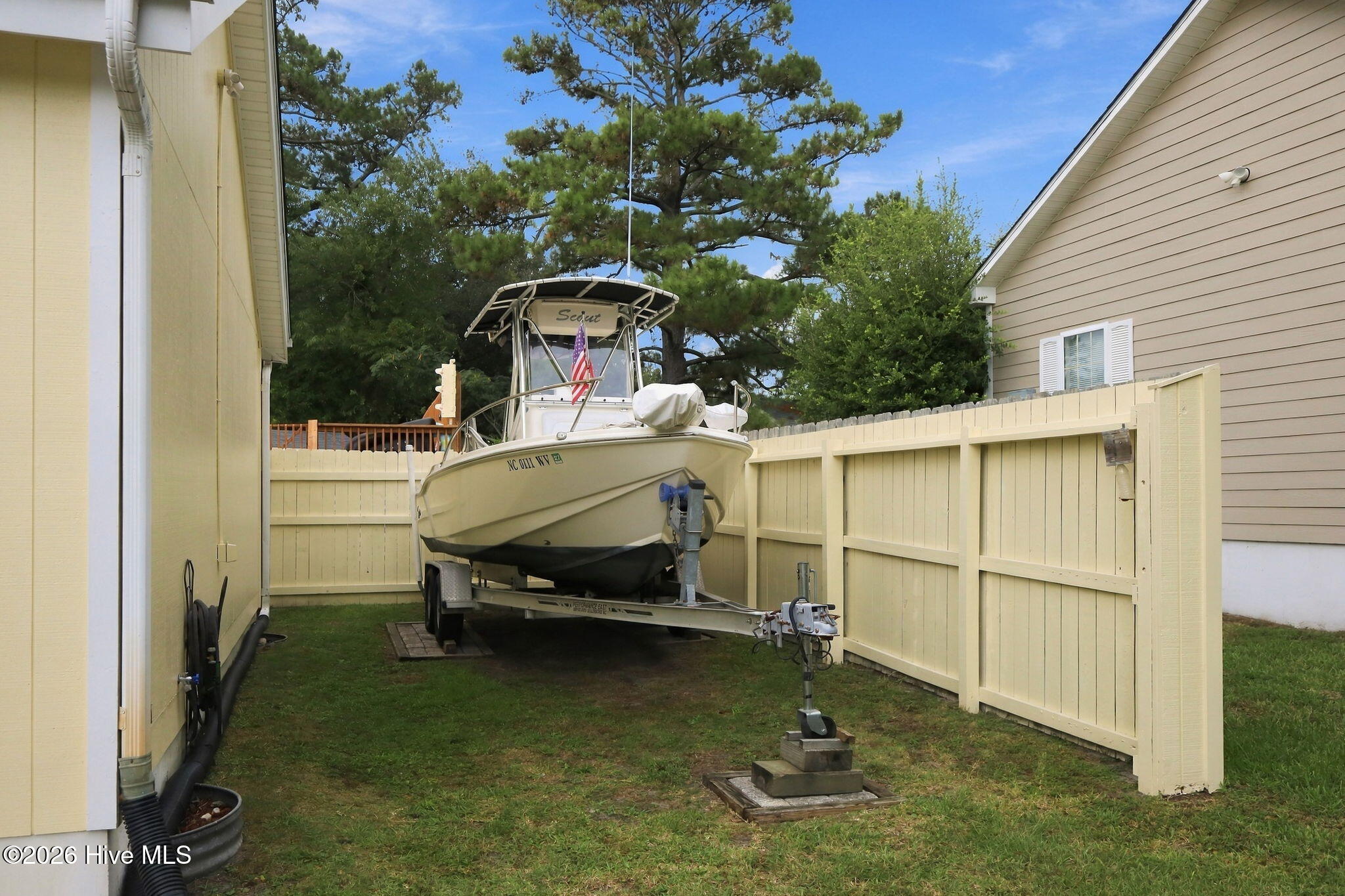 108 Gull Harbor Drive Property Photo 10
