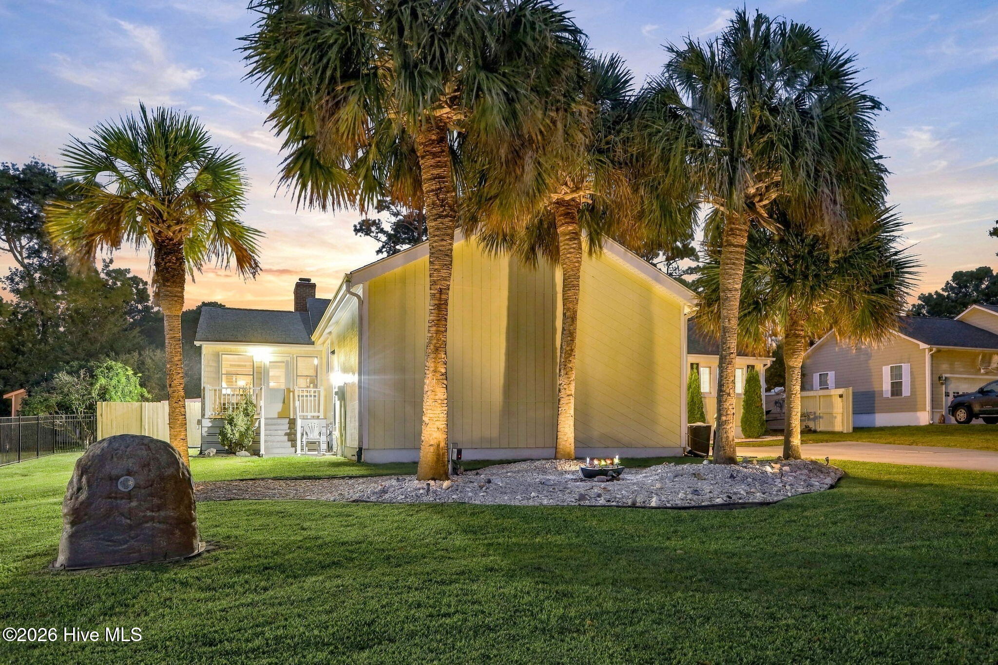 108 Gull Harbor Drive Property Photo 11
