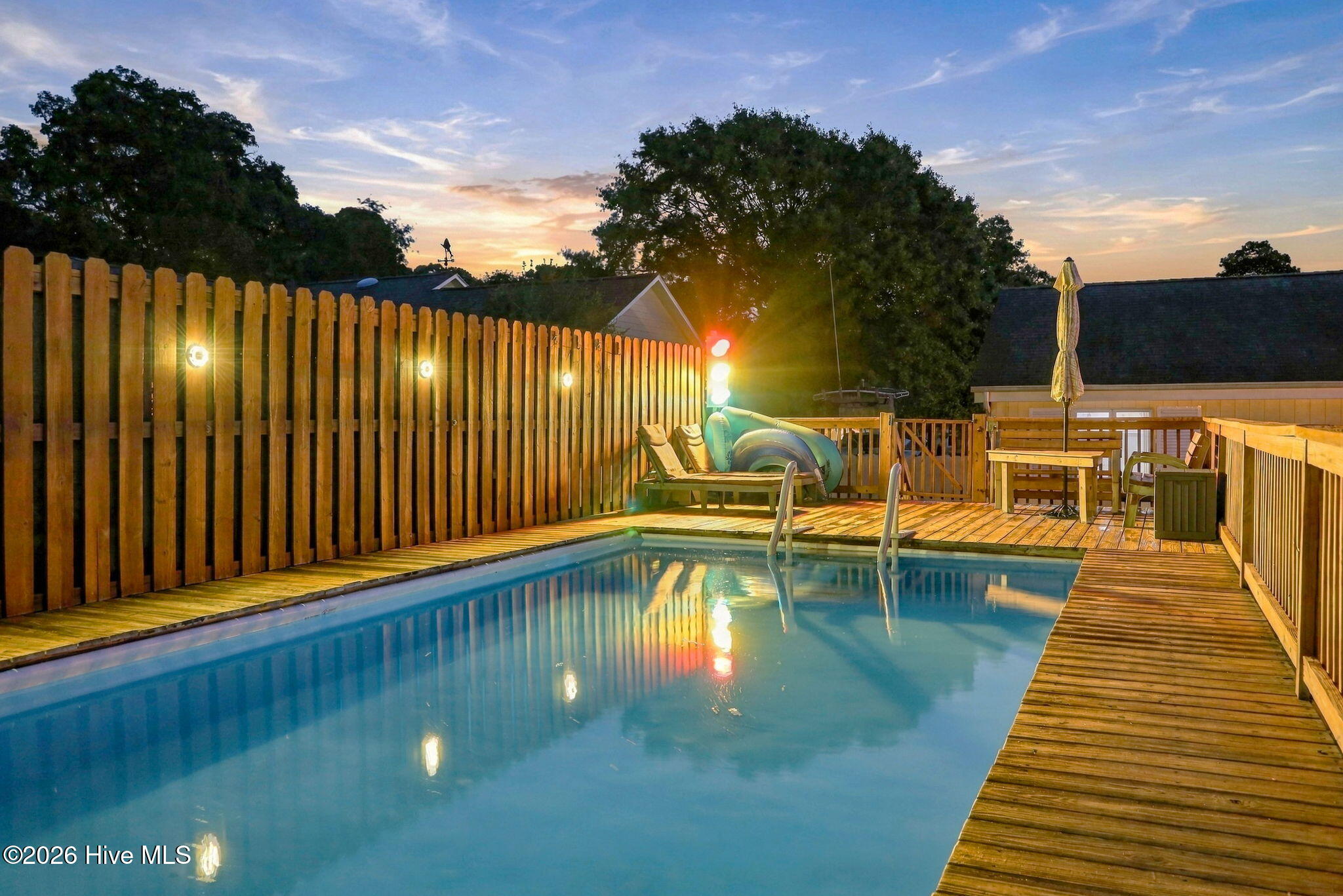 108 Gull Harbor Drive Property Photo 16