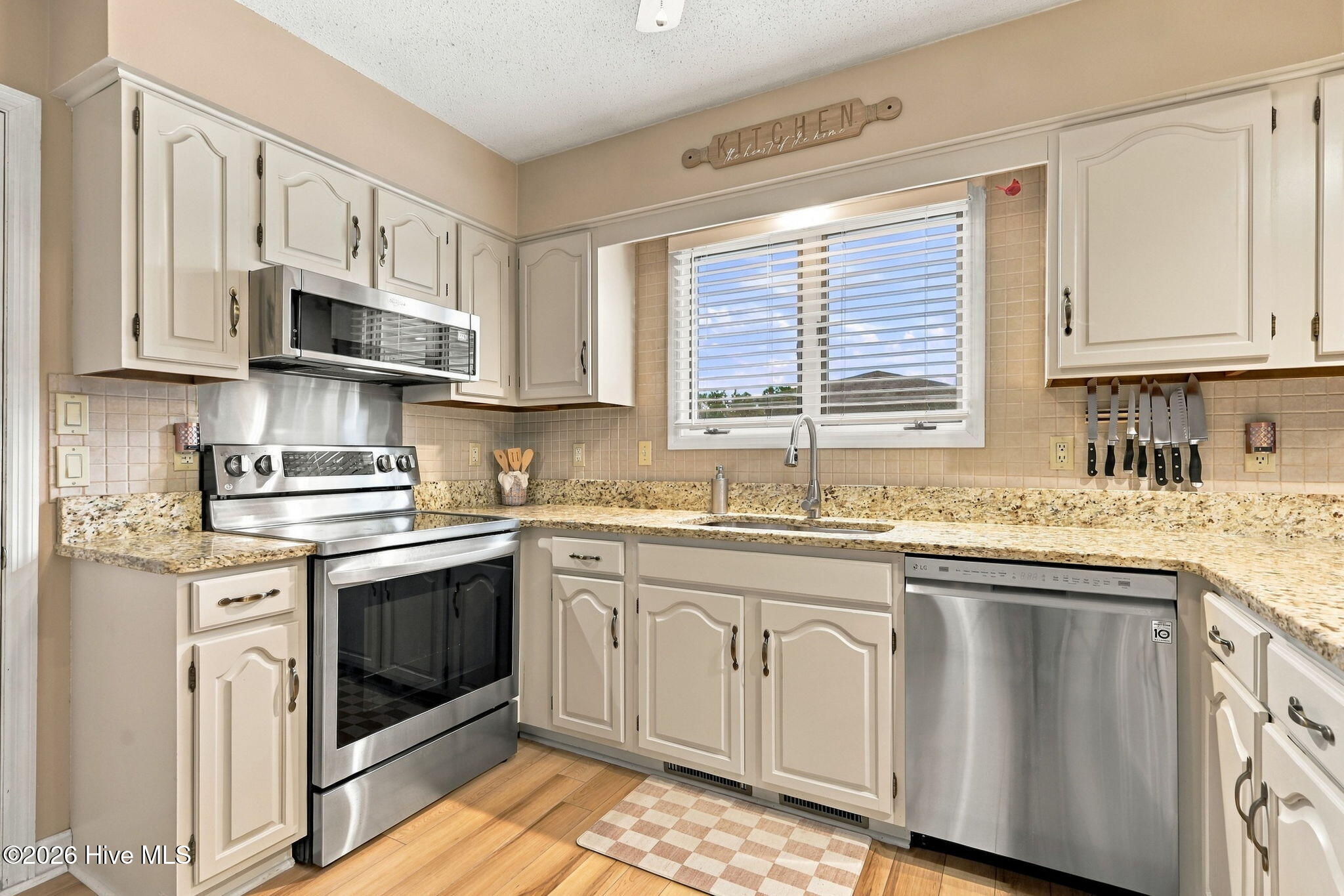 108 Gull Harbor Drive Property Photo 19