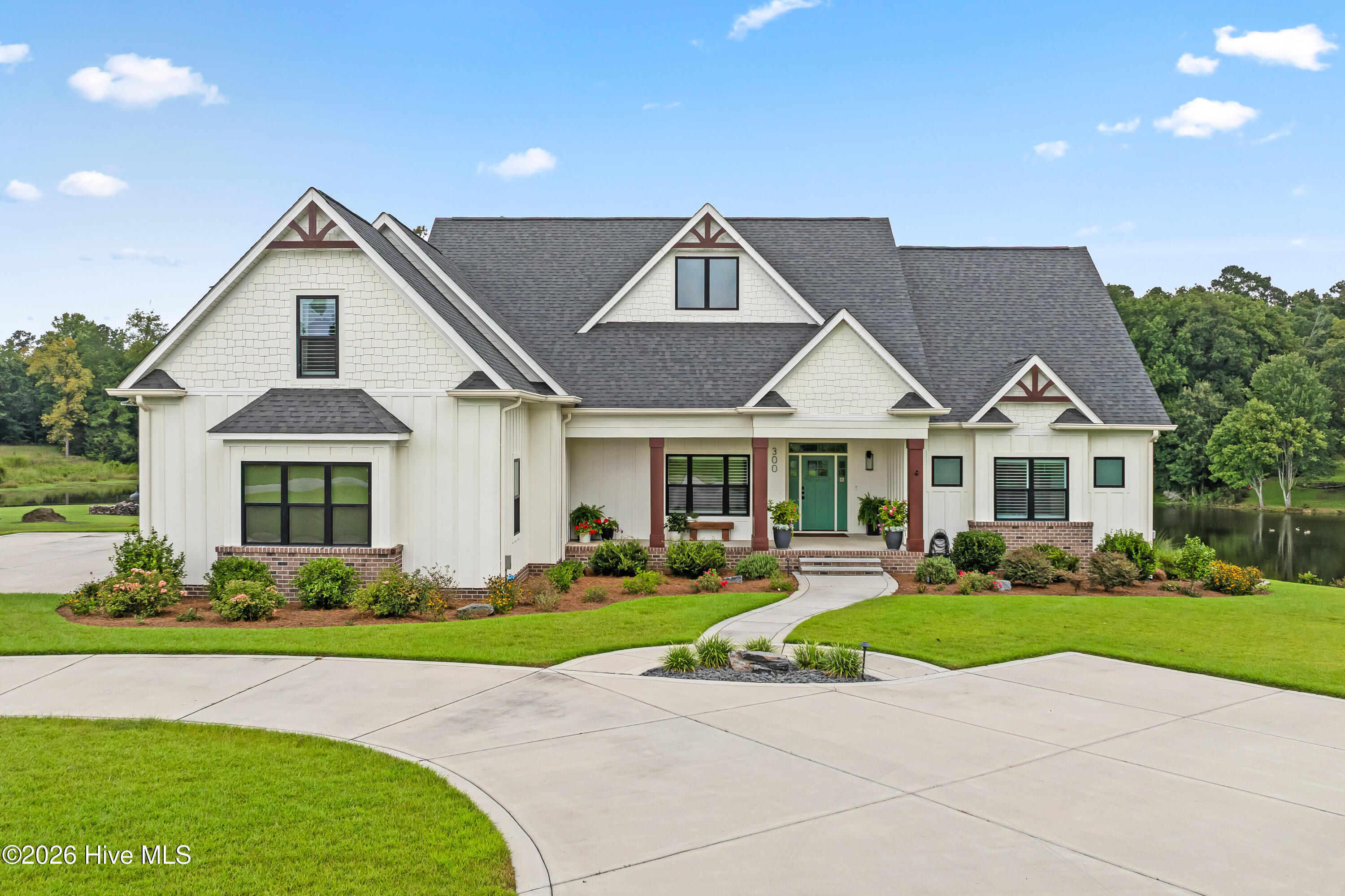 300 Westwood Drive Property Image