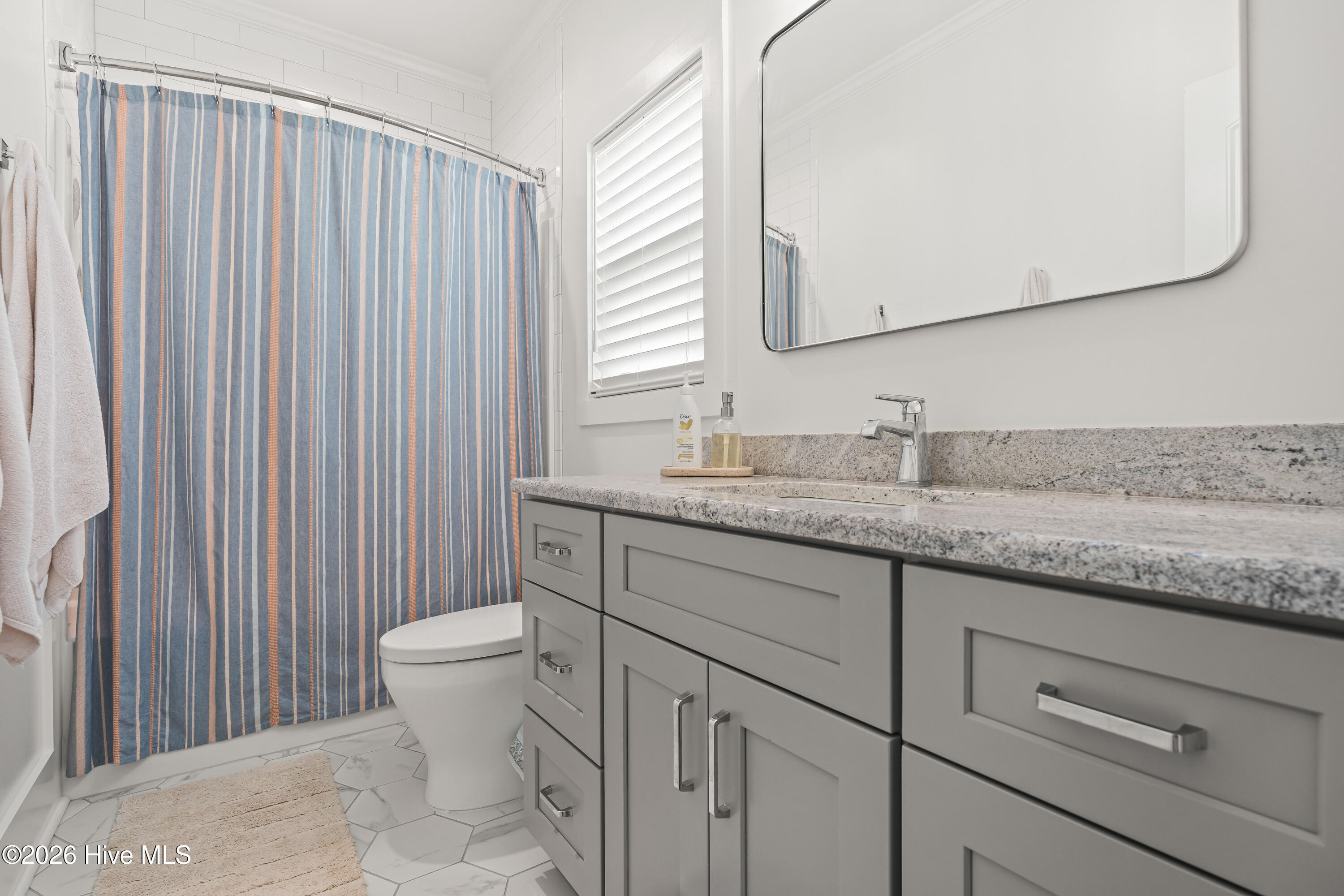 300 Westwood Drive Property Photo 41