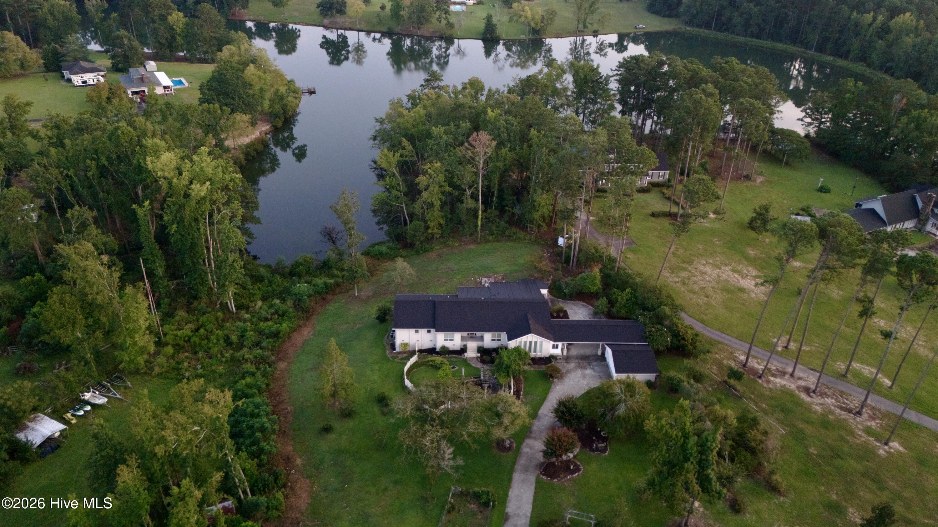 2508 Queens Court Property Photo 1