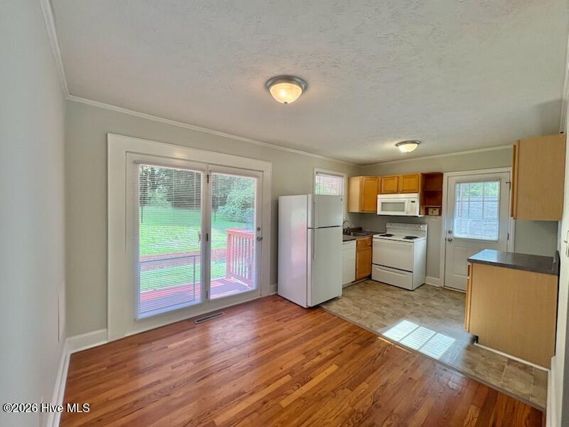 1916 Rogers Drive Property Photo 6