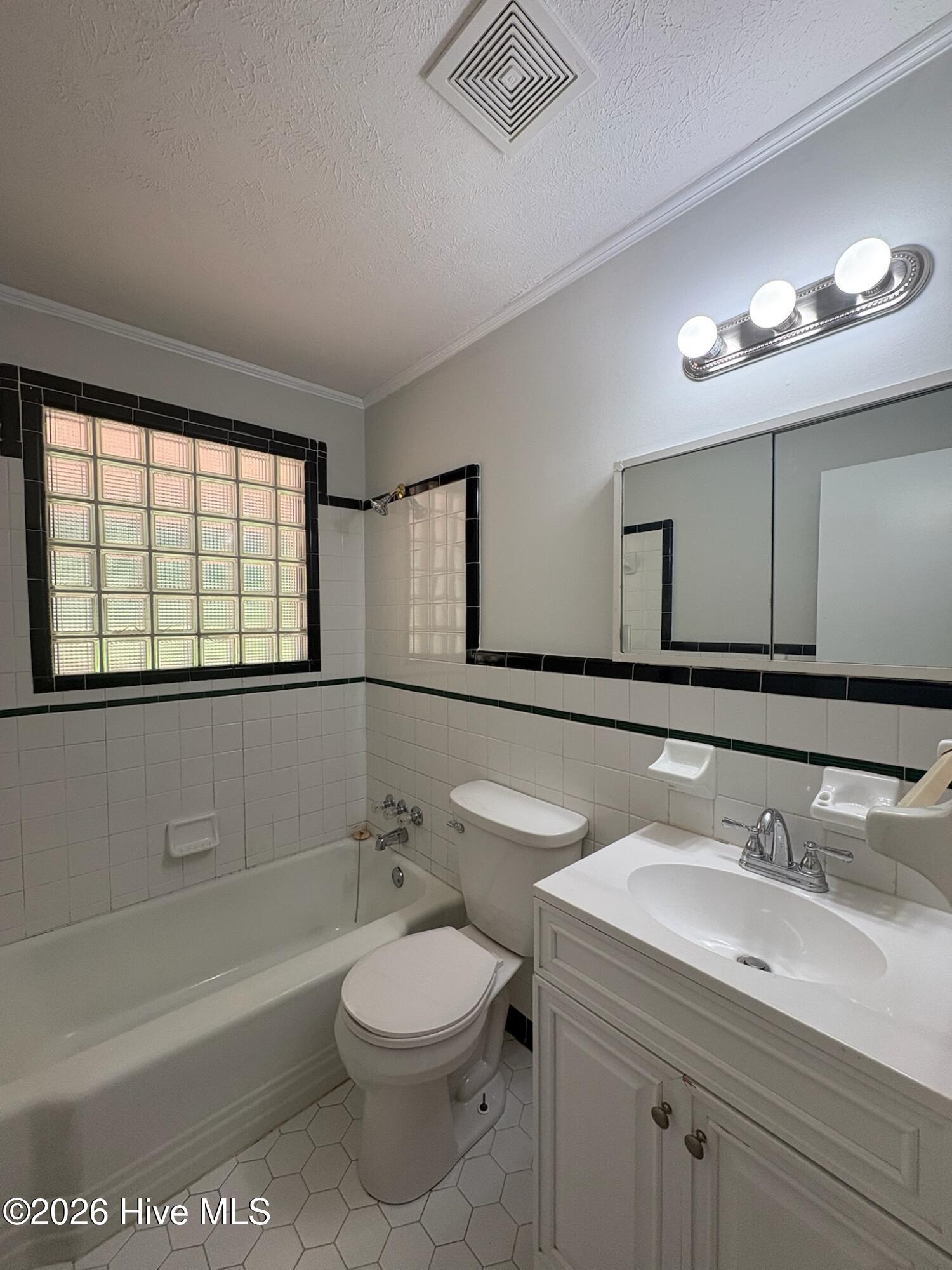 1916 Rogers Drive Property Photo 9