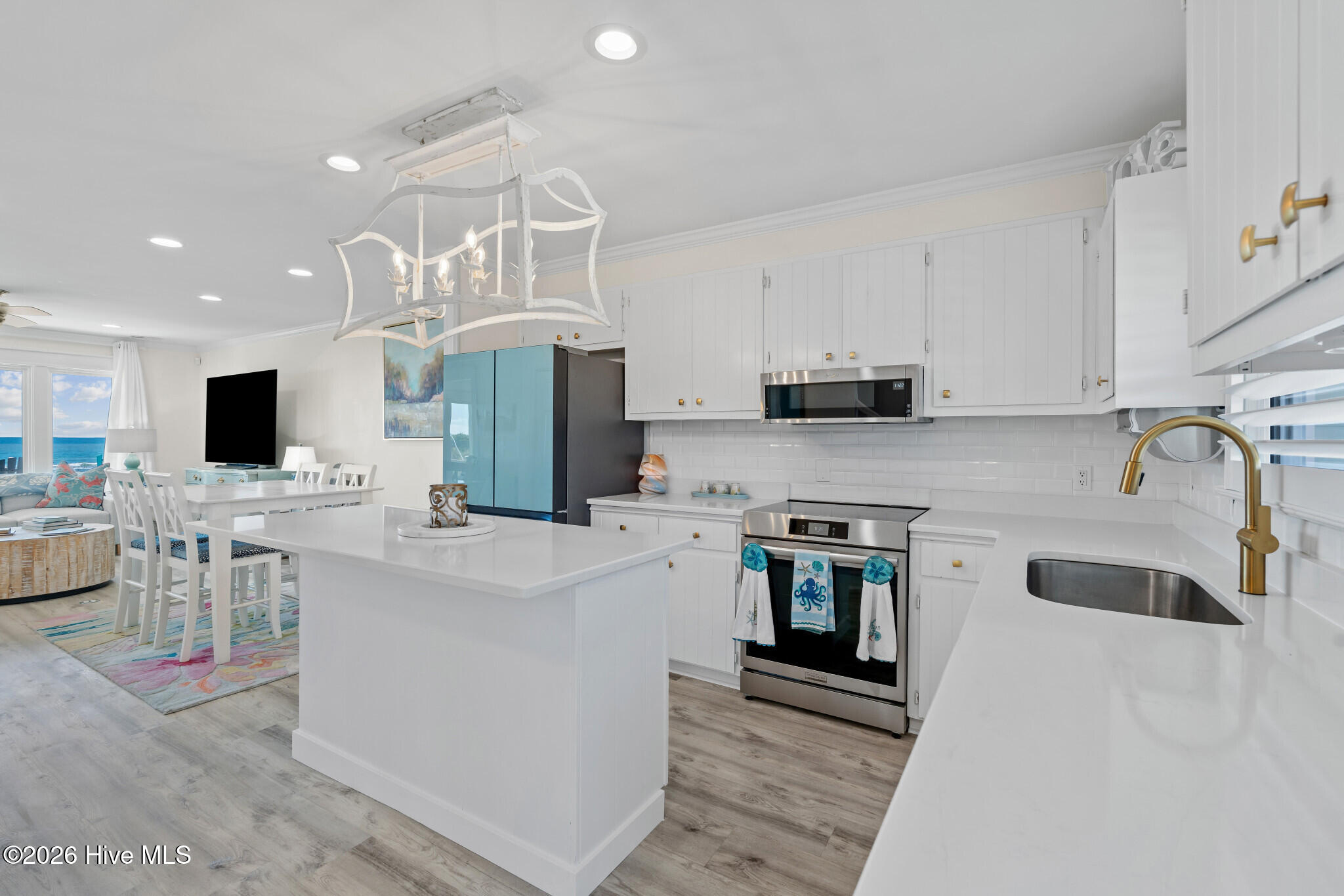 7803 Ocean Drive East Property Photo 14