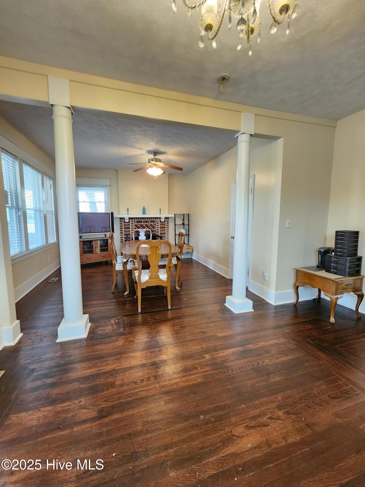 429 Gillespie Street Property Photo 9