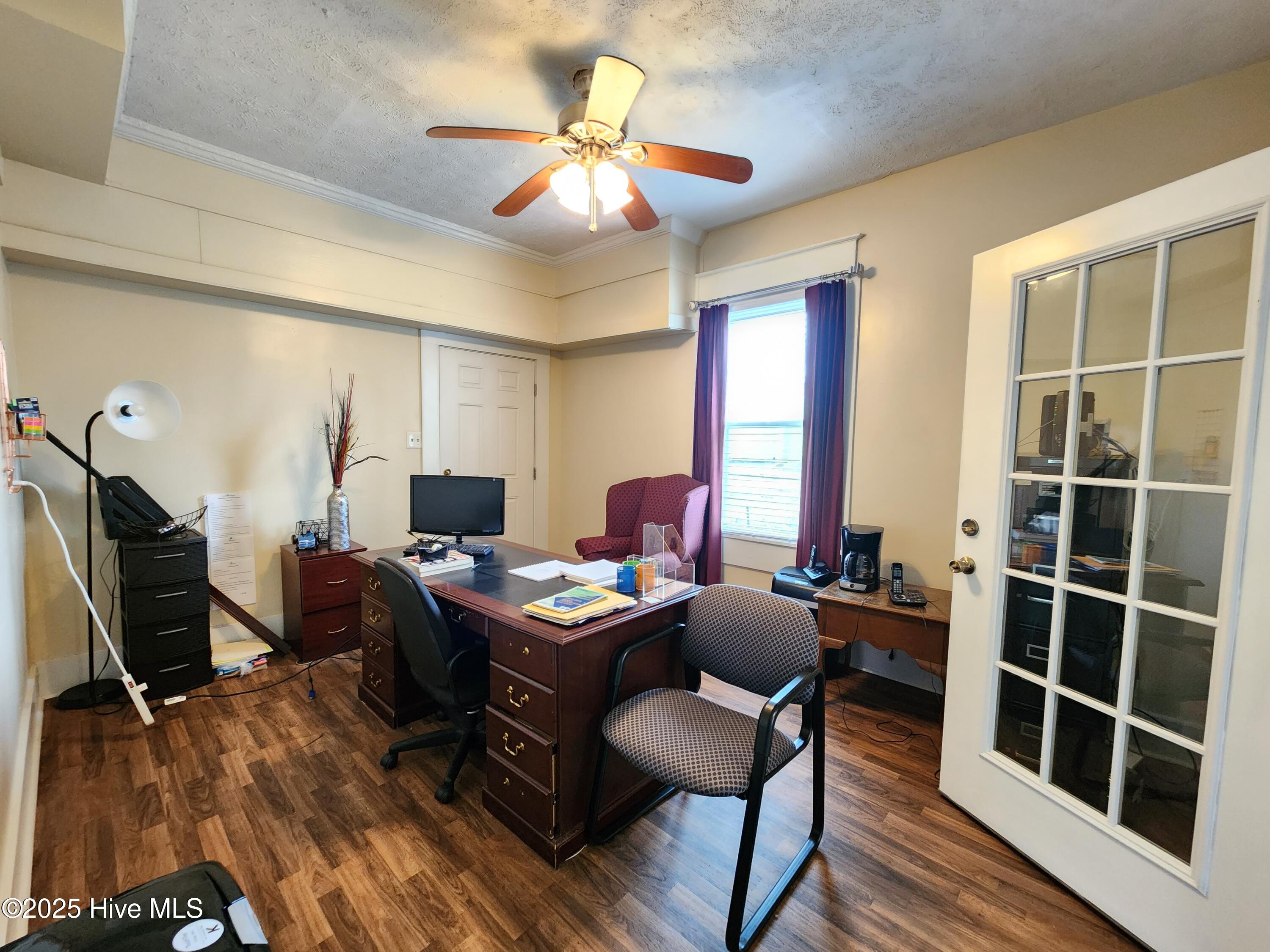 429 Gillespie Street Property Photo 10