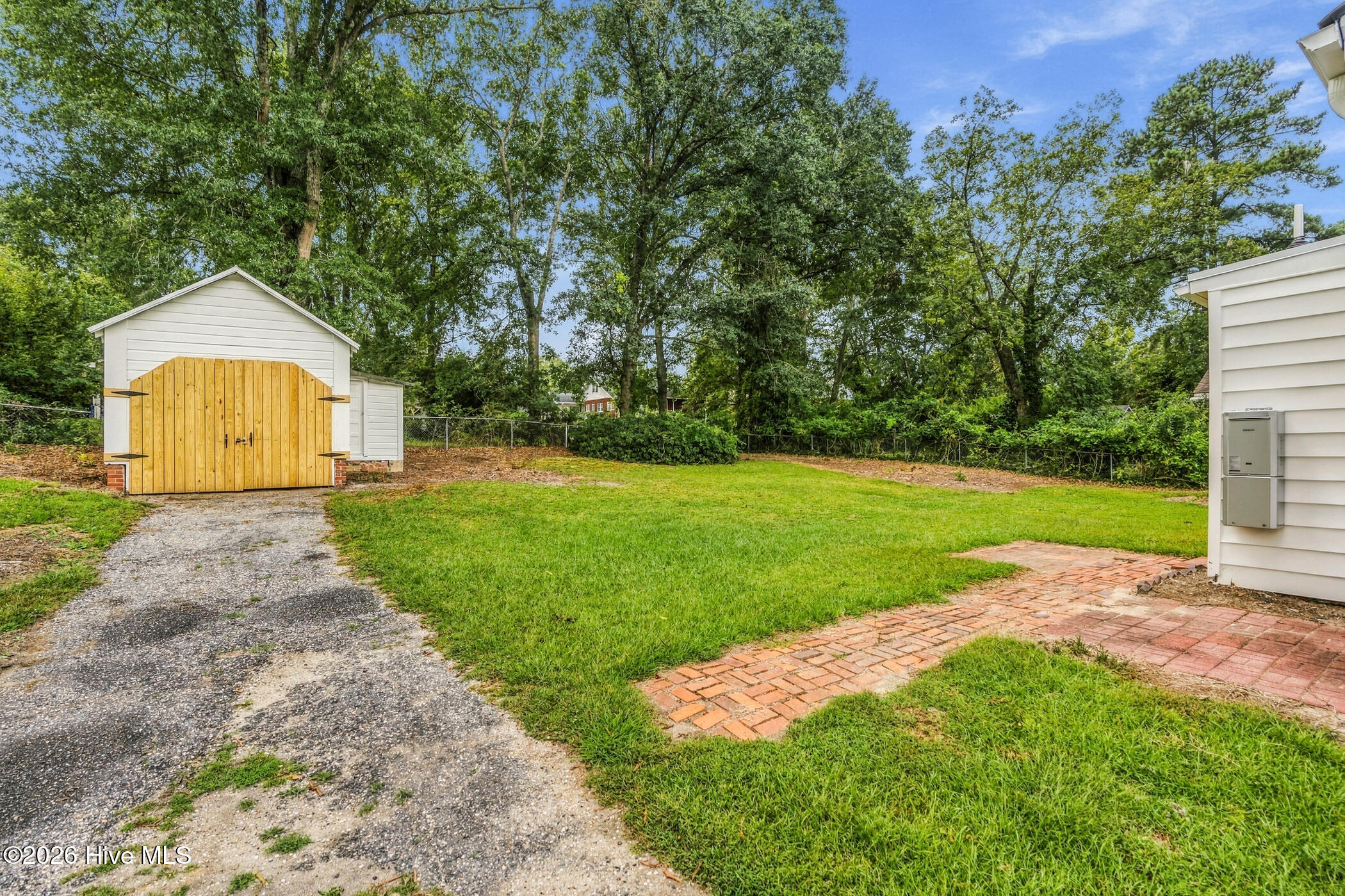 1118 Ann Street Property Photo 10