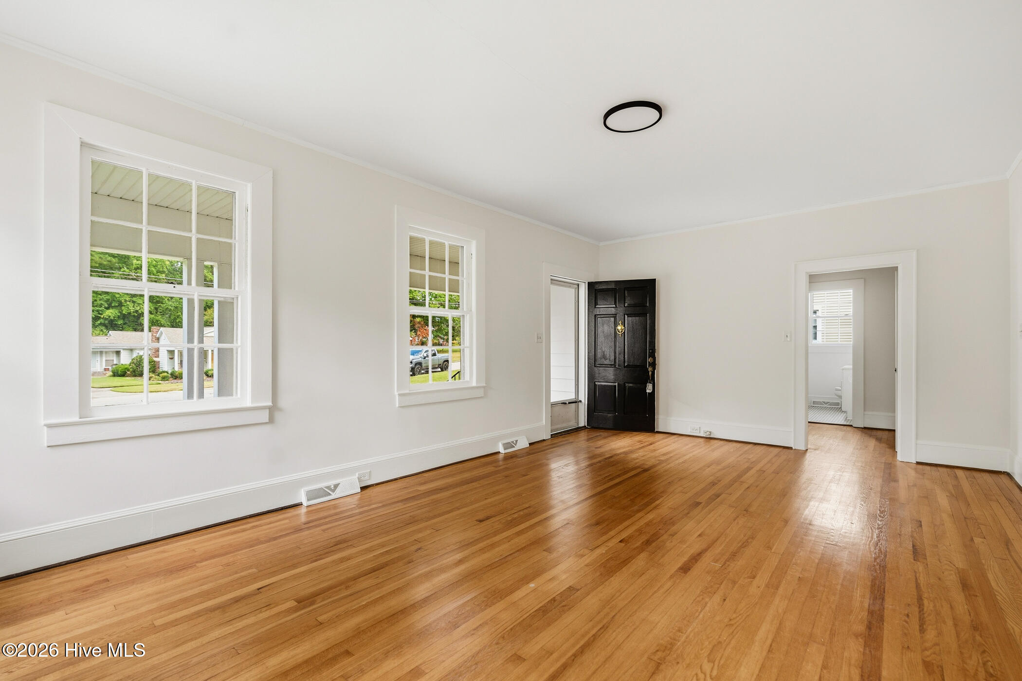 1118 Ann Street Property Photo 14