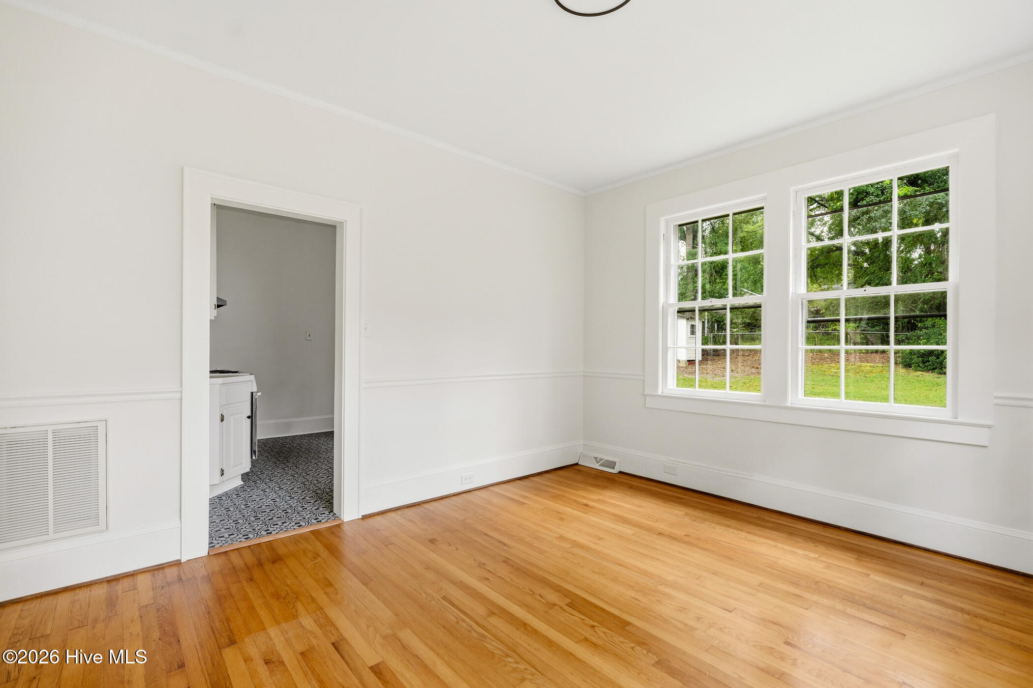 1118 Ann Street Property Photo 16